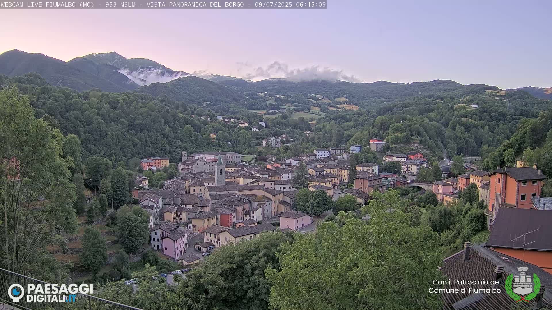 Fiumalbo -Dogana Village (Comune) Skyline Live Cam - Modena, Emilia-Romagna, Italia