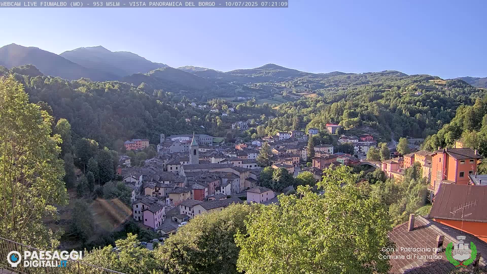 Fiumalbo -Dogana Village (Comune) Skyline Live Cam - Modena, Emilia-Romagna, Italia