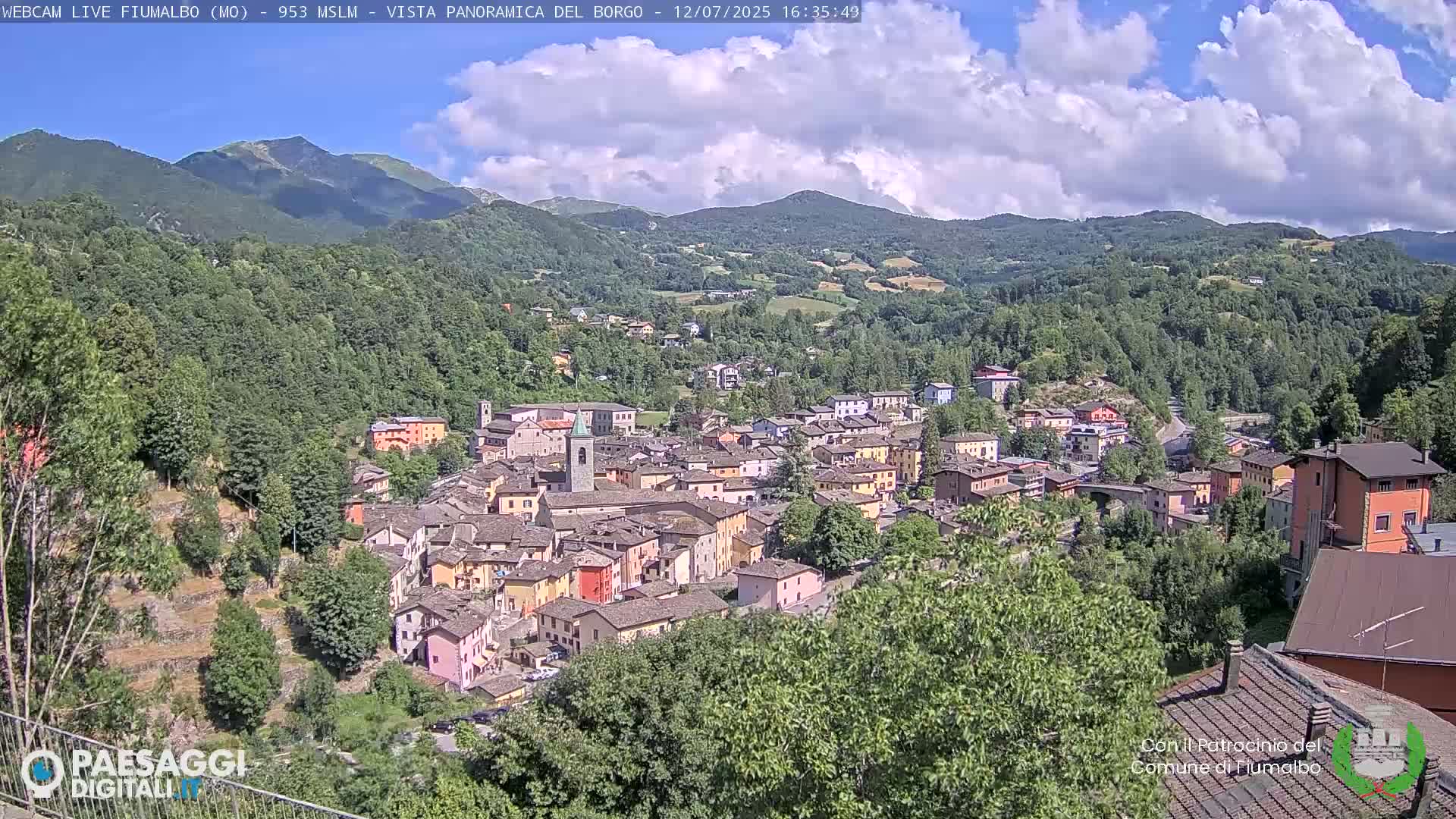 Fiumalbo -Dogana Village (Comune) Skyline Live Cam - Modena, Emilia-Romagna, Italia
