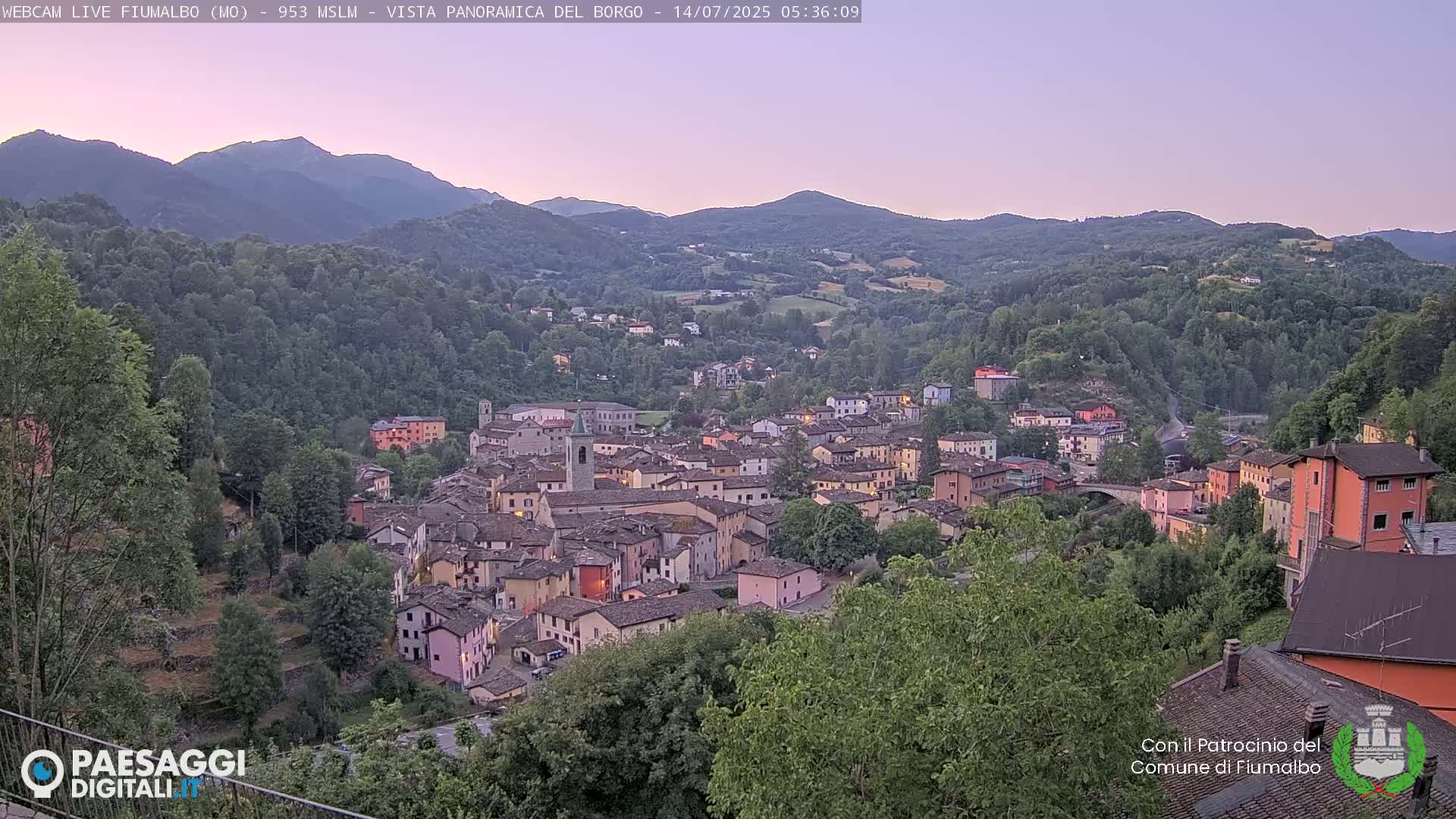 Fiumalbo -Dogana Village (Comune) Skyline Live Cam - Modena, Emilia-Romagna, Italia