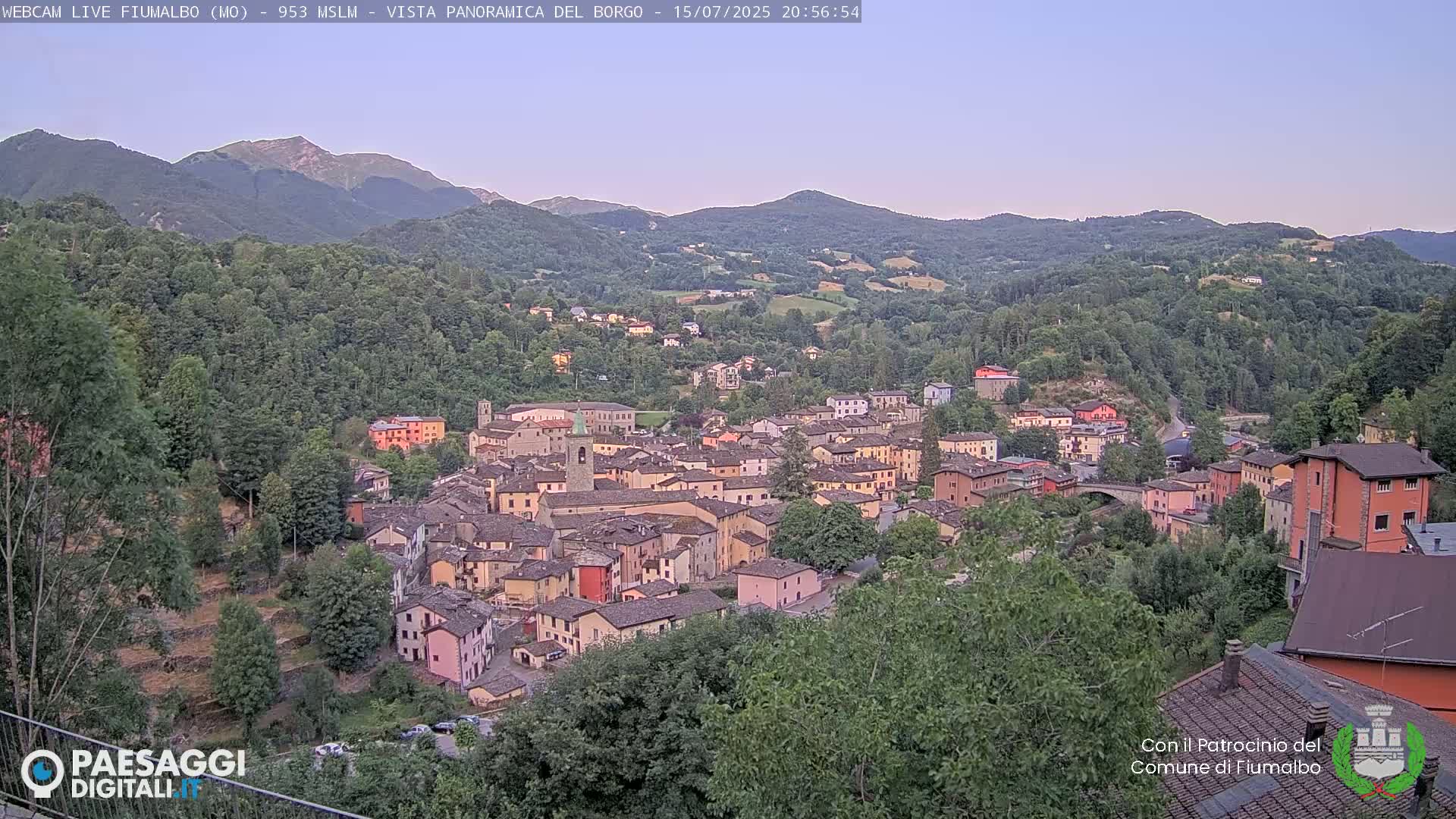 Fiumalbo -Dogana Village (Comune) Skyline Live Cam - Modena, Emilia-Romagna, Italia