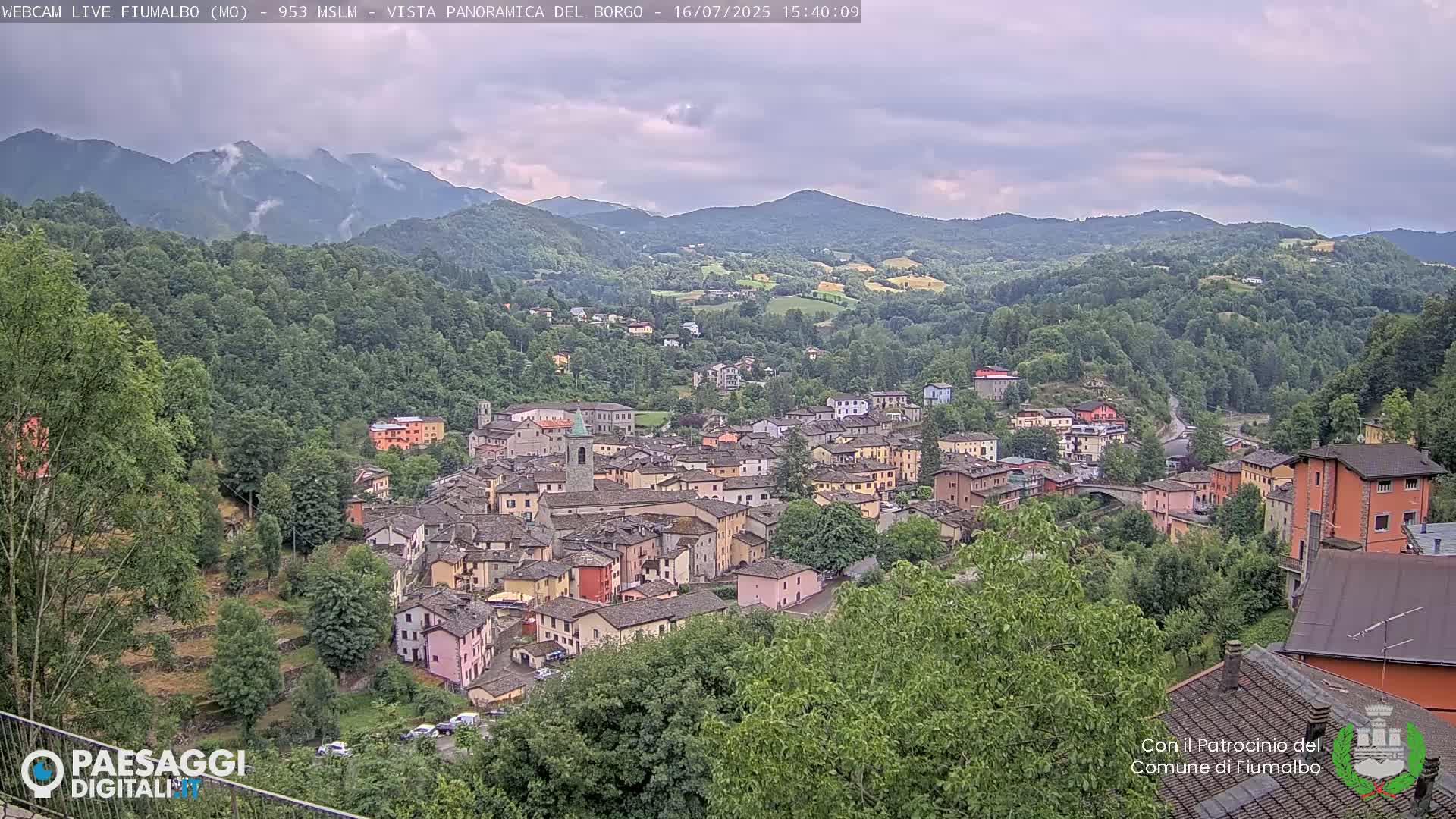 Fiumalbo -Dogana Village (Comune) Skyline Live Cam - Modena, Emilia-Romagna, Italia