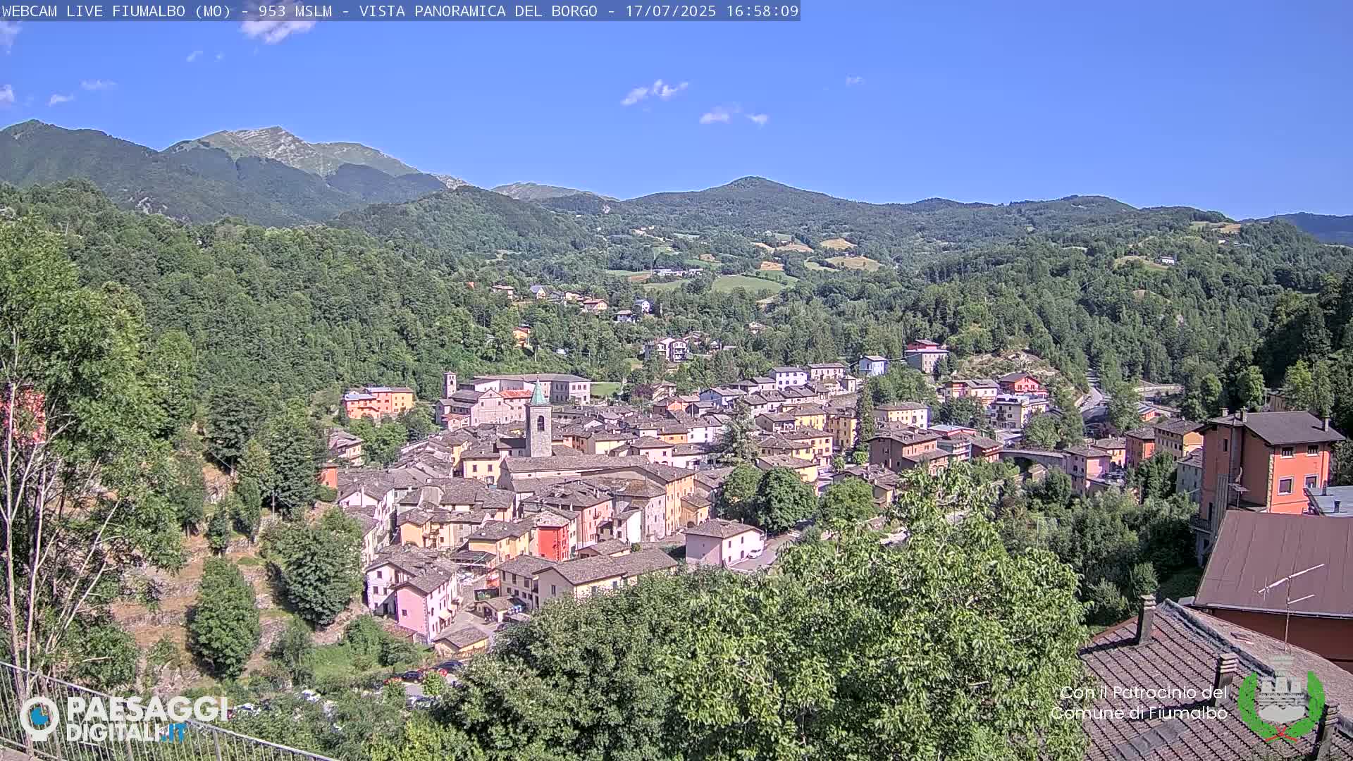Fiumalbo -Dogana Village (Comune) Skyline Live Cam - Modena, Emilia-Romagna, Italia