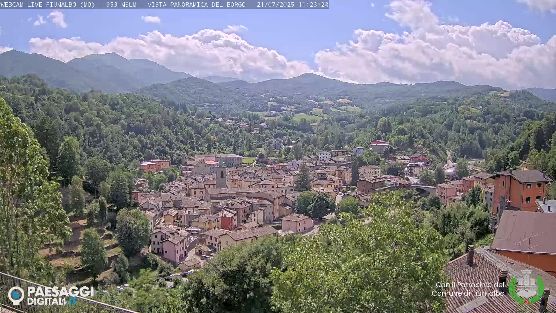 Fiumalbo -Dogana Village (Comune) Skyline Live Cam - Modena, Emilia-Romagna, Italia