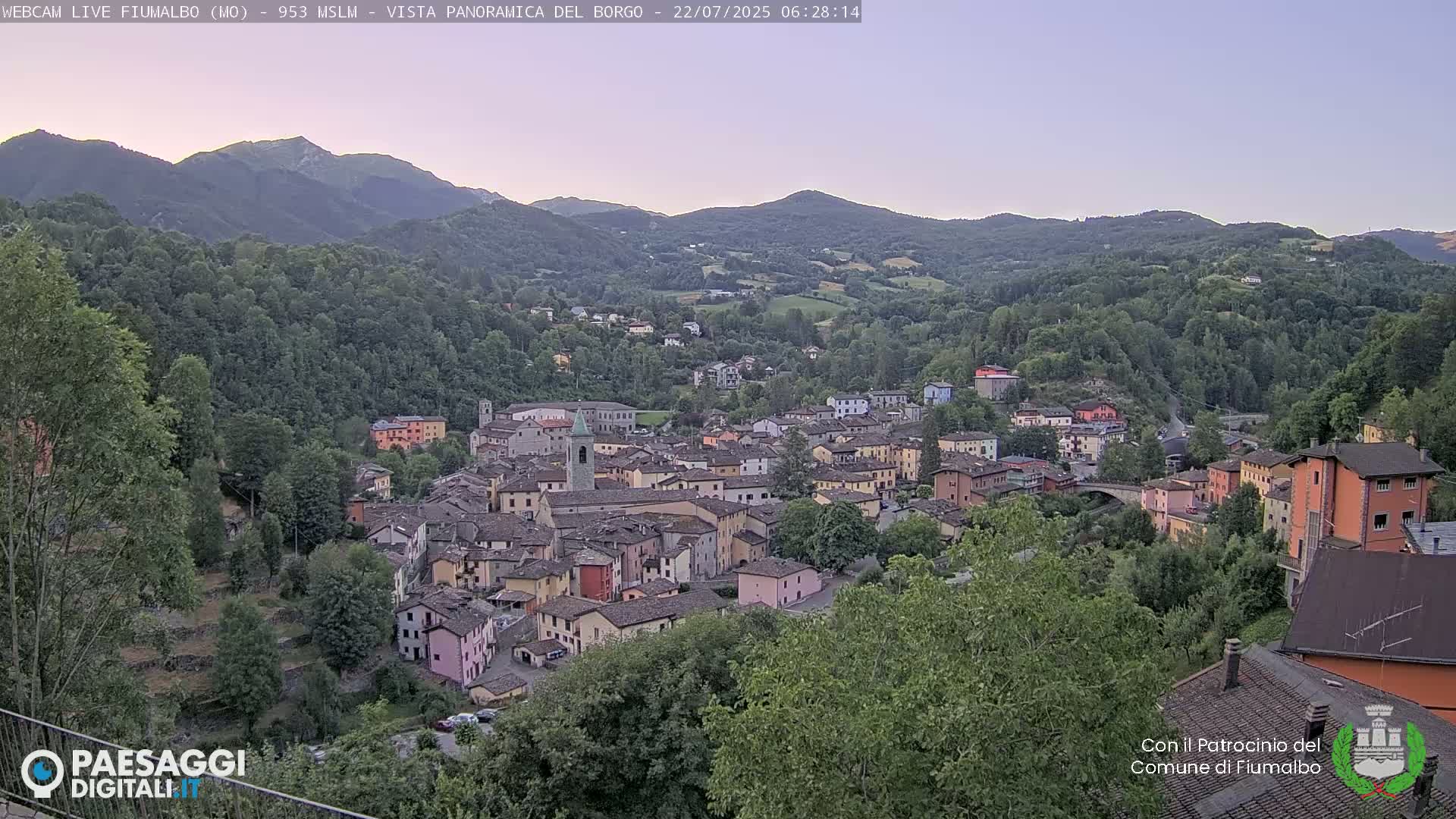 Fiumalbo -Dogana Village (Comune) Skyline Live Cam - Modena, Emilia-Romagna, Italia