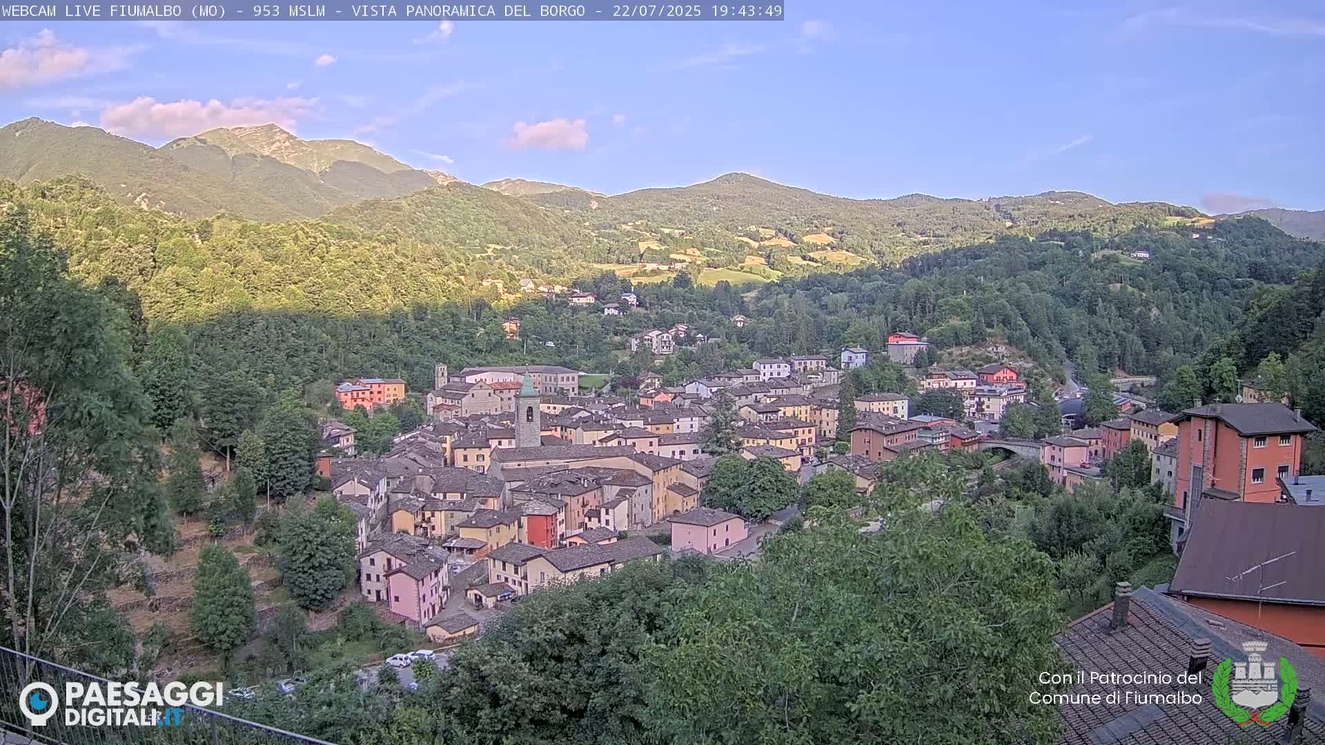 Fiumalbo -Dogana Village (Comune) Skyline Live Cam - Modena, Emilia-Romagna, Italia