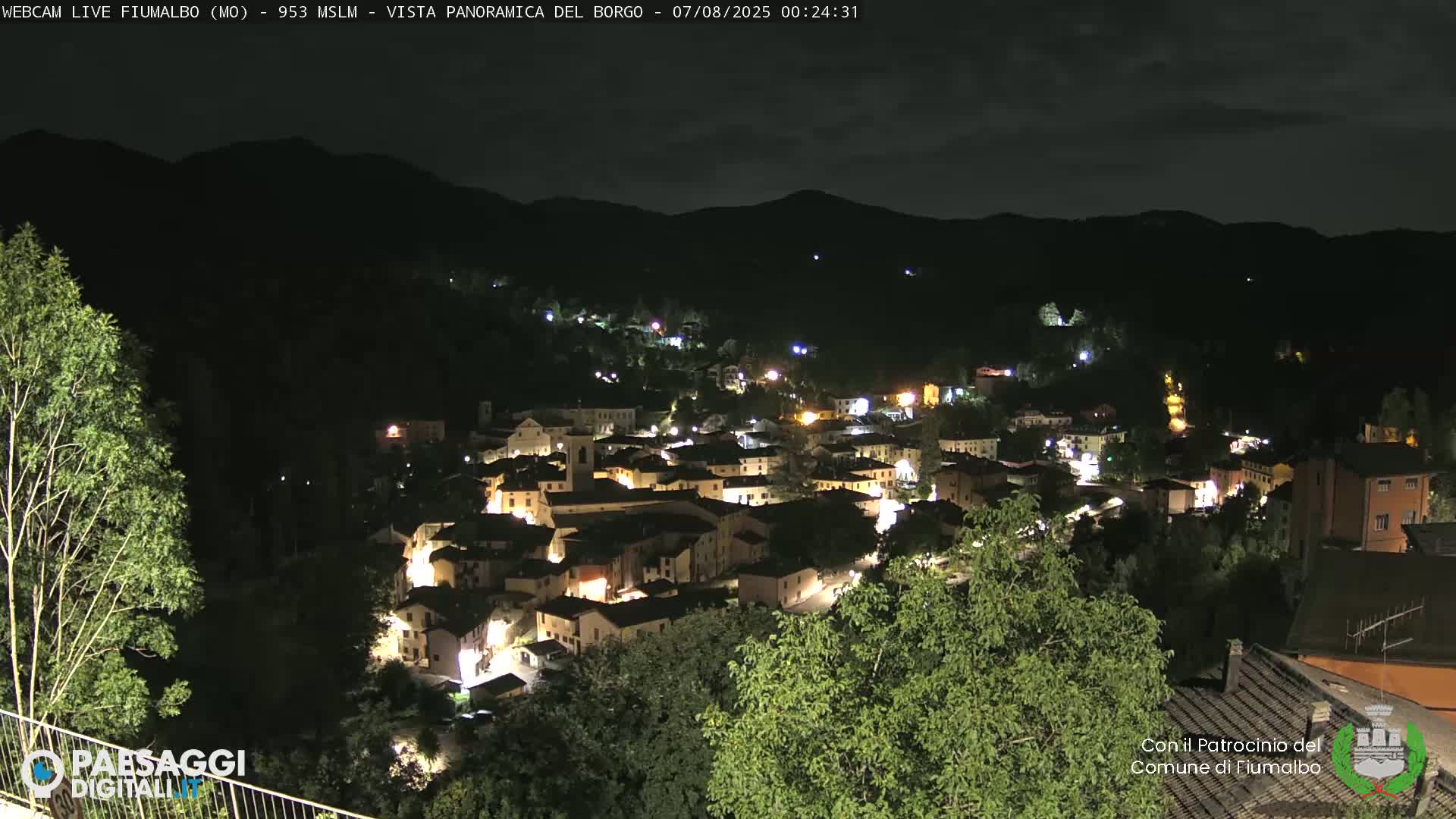 Fiumalbo -Dogana Village (Comune) Skyline Live Cam - Modena, Emilia-Romagna, Italia
