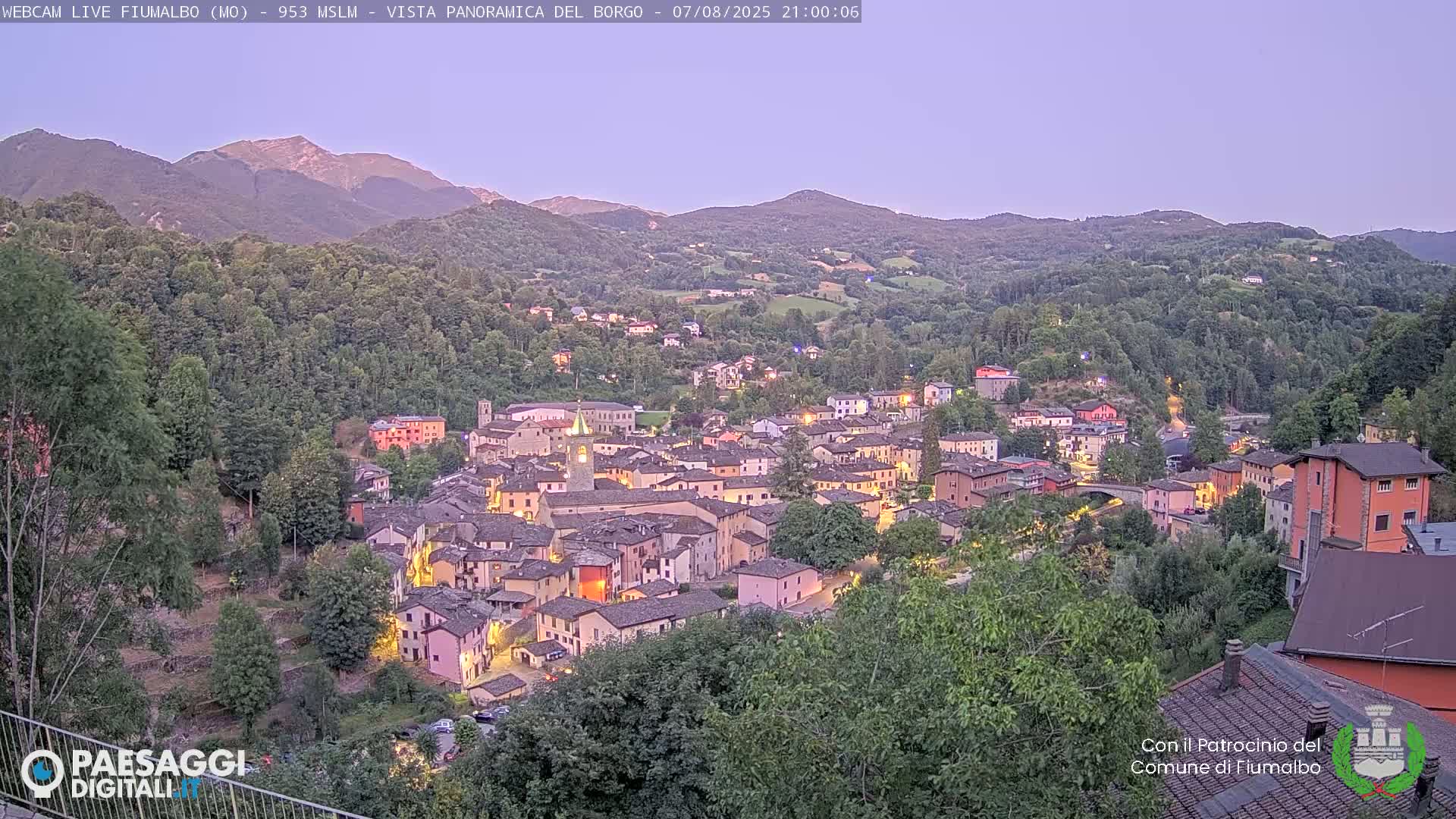 Fiumalbo -Dogana Village (Comune) Skyline Live Cam - Modena, Emilia-Romagna, Italia