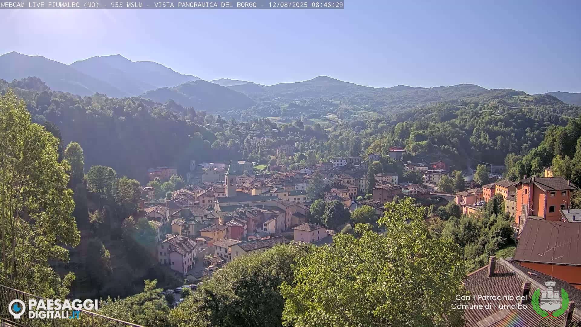 Fiumalbo -Dogana Village (Comune) Skyline Live Cam - Modena, Emilia-Romagna, Italia