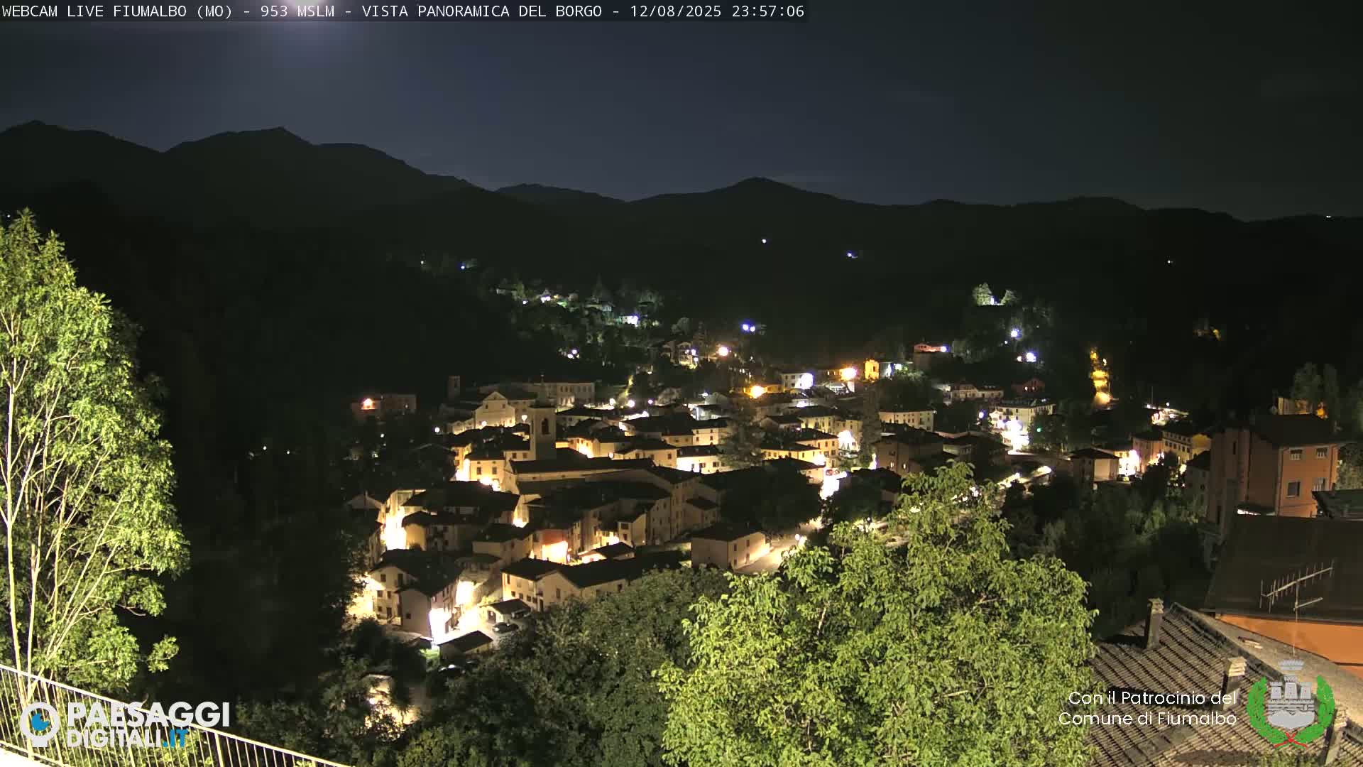 Fiumalbo -Dogana Village (Comune) Skyline Live Cam - Modena, Emilia-Romagna, Italia