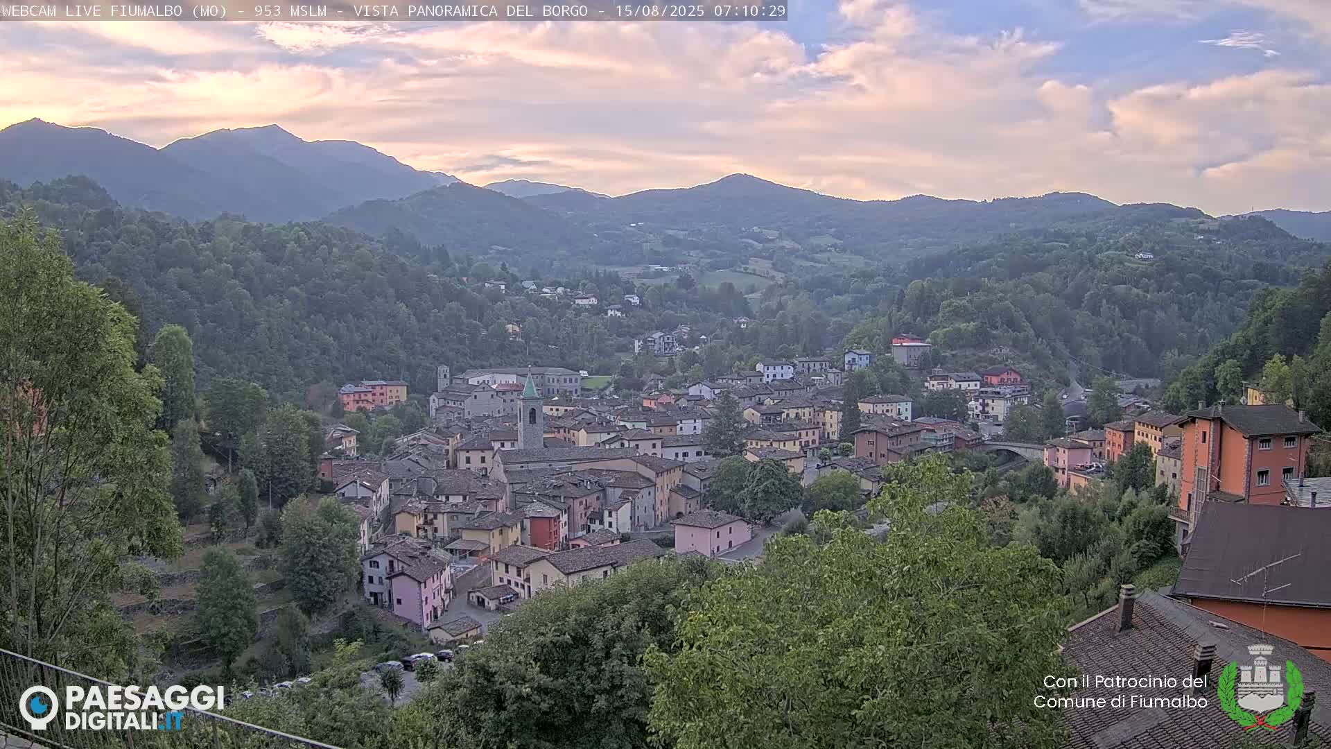 Fiumalbo -Dogana Village (Comune) Skyline Live Cam - Modena, Emilia-Romagna, Italia