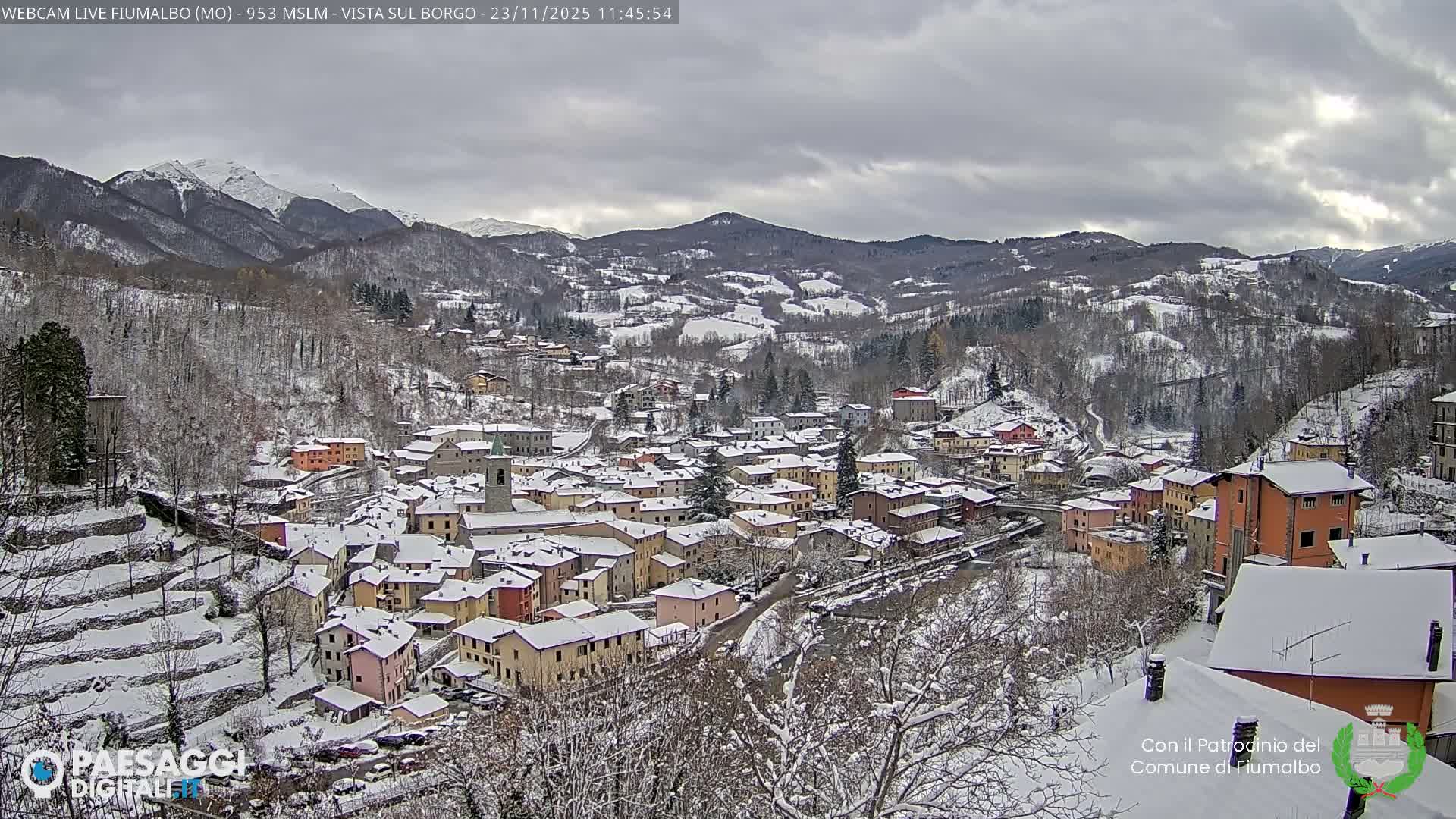 Fiumalbo -Dogana Village (Comune) Skyline Live Cam - Modena, Emilia-Romagna, Italia