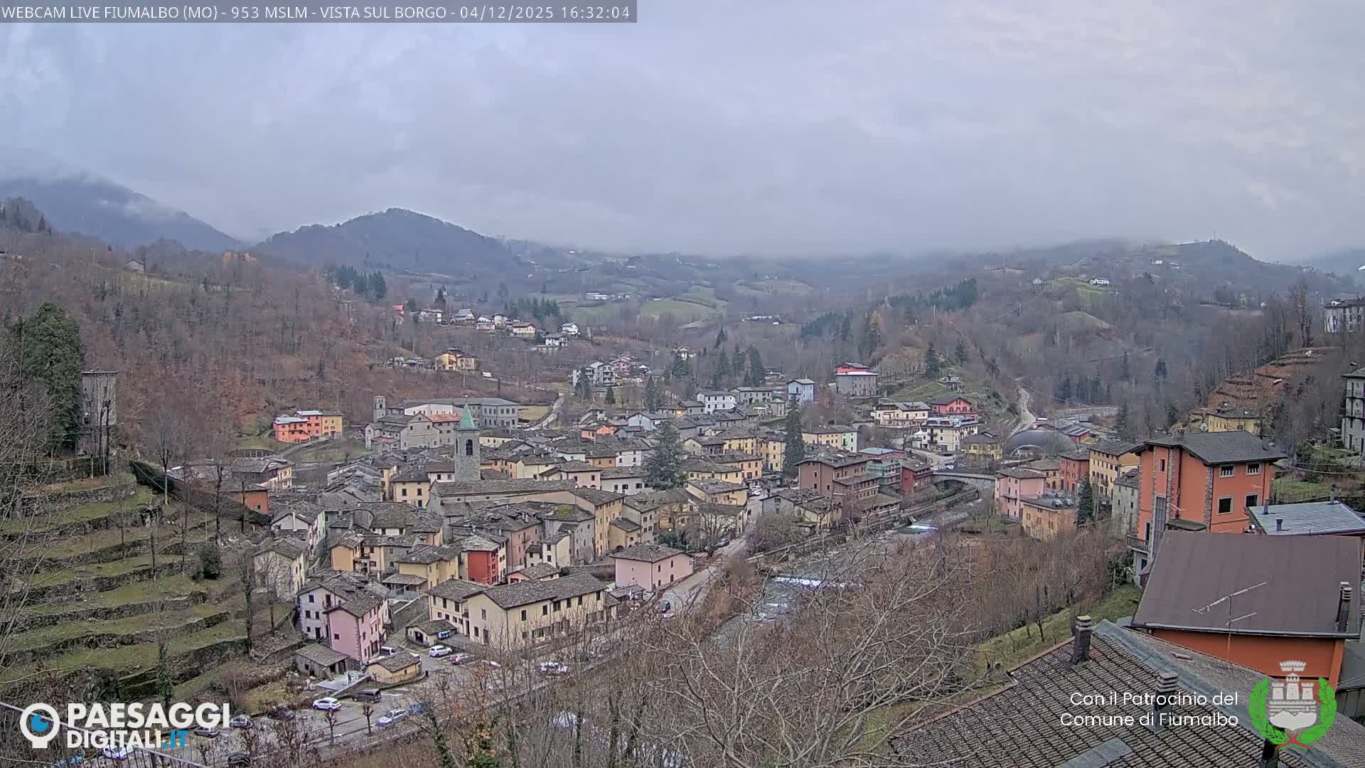 Fiumalbo -Dogana Village (Comune) Skyline Live Cam - Modena, Emilia-Romagna, Italia