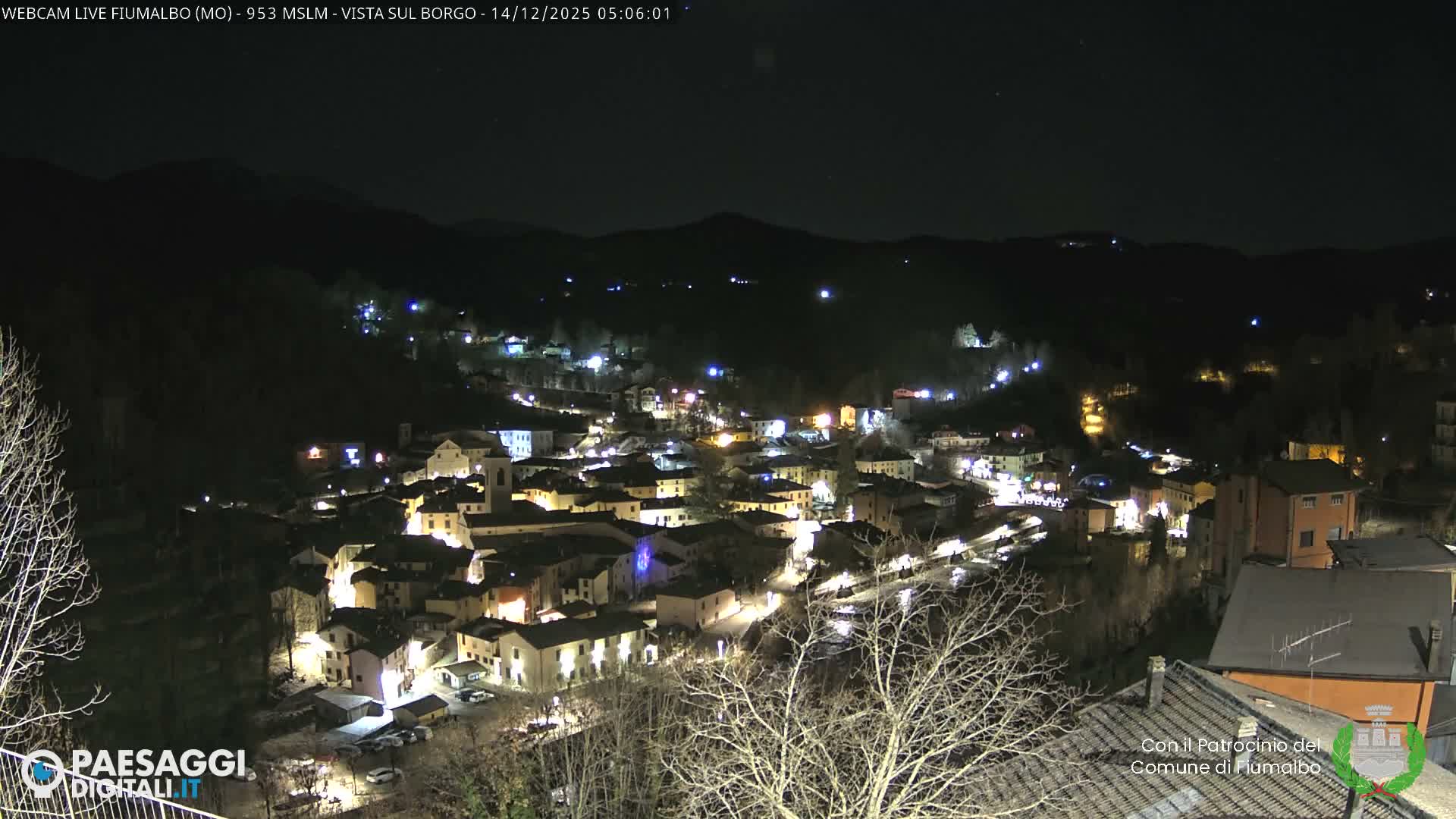 Fiumalbo -Dogana Village (Comune) Skyline Live Cam - Modena, Emilia-Romagna, Italia