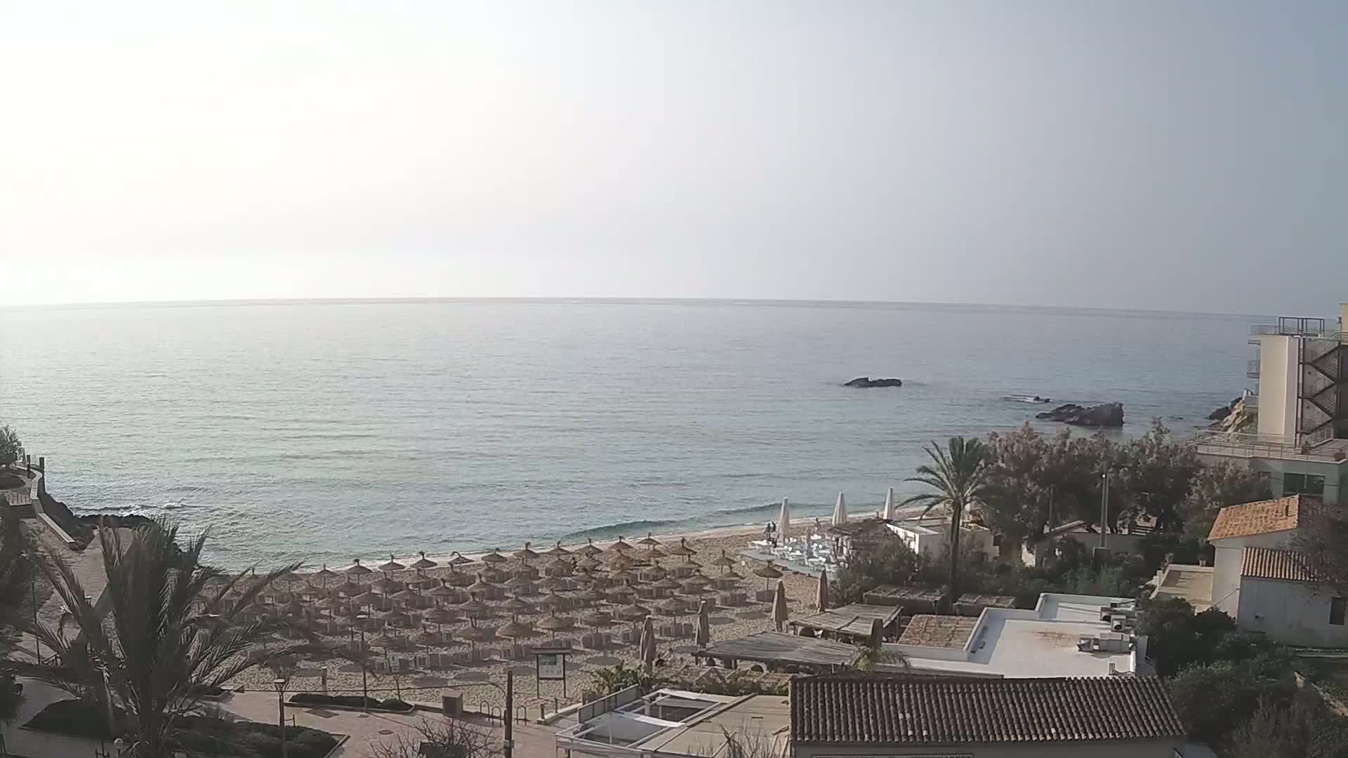 (Playa) Platja de Son Moll Beach Live Cam - Levante, Mallorca, Islas Baleares (Balearic Islands), Spain