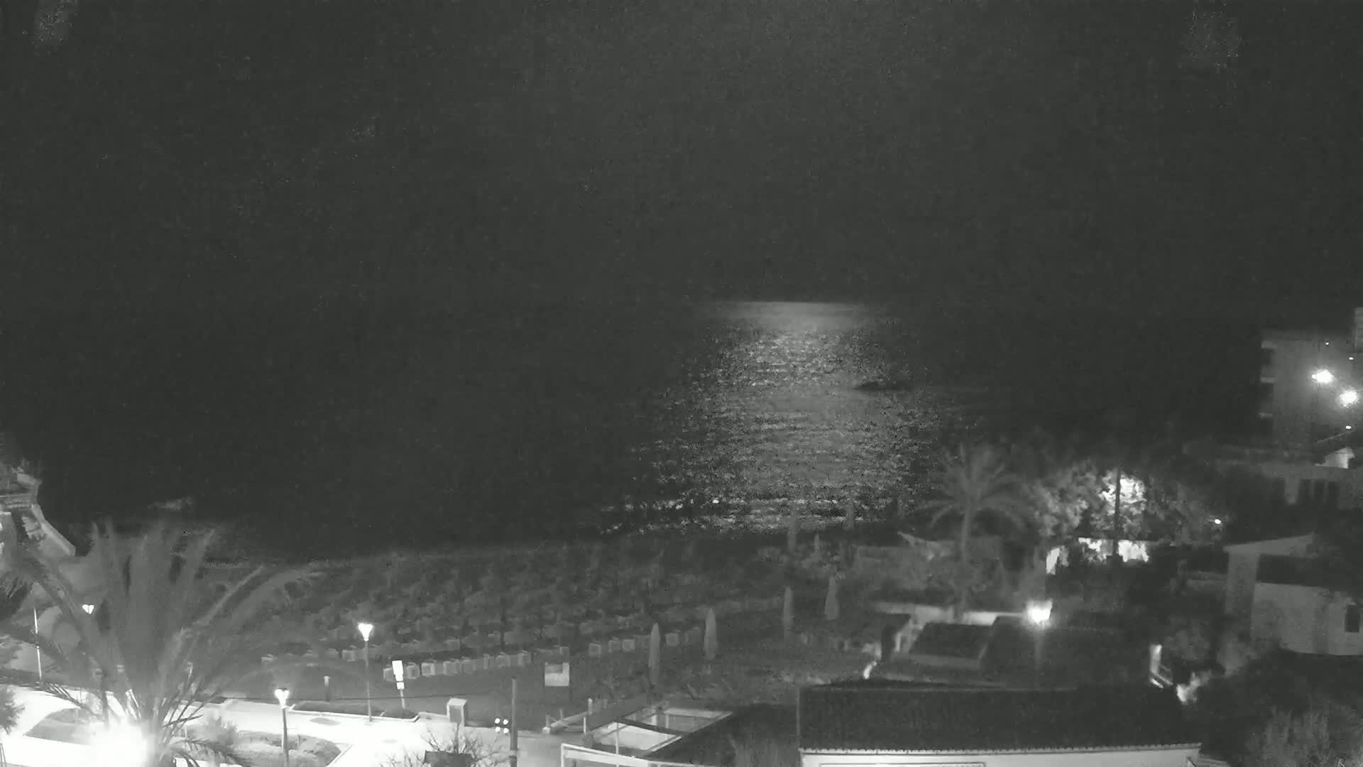 (Playa) Platja de Son Moll Beach Live Cam - Levante, Mallorca, Islas Baleares (Balearic Islands), Spain