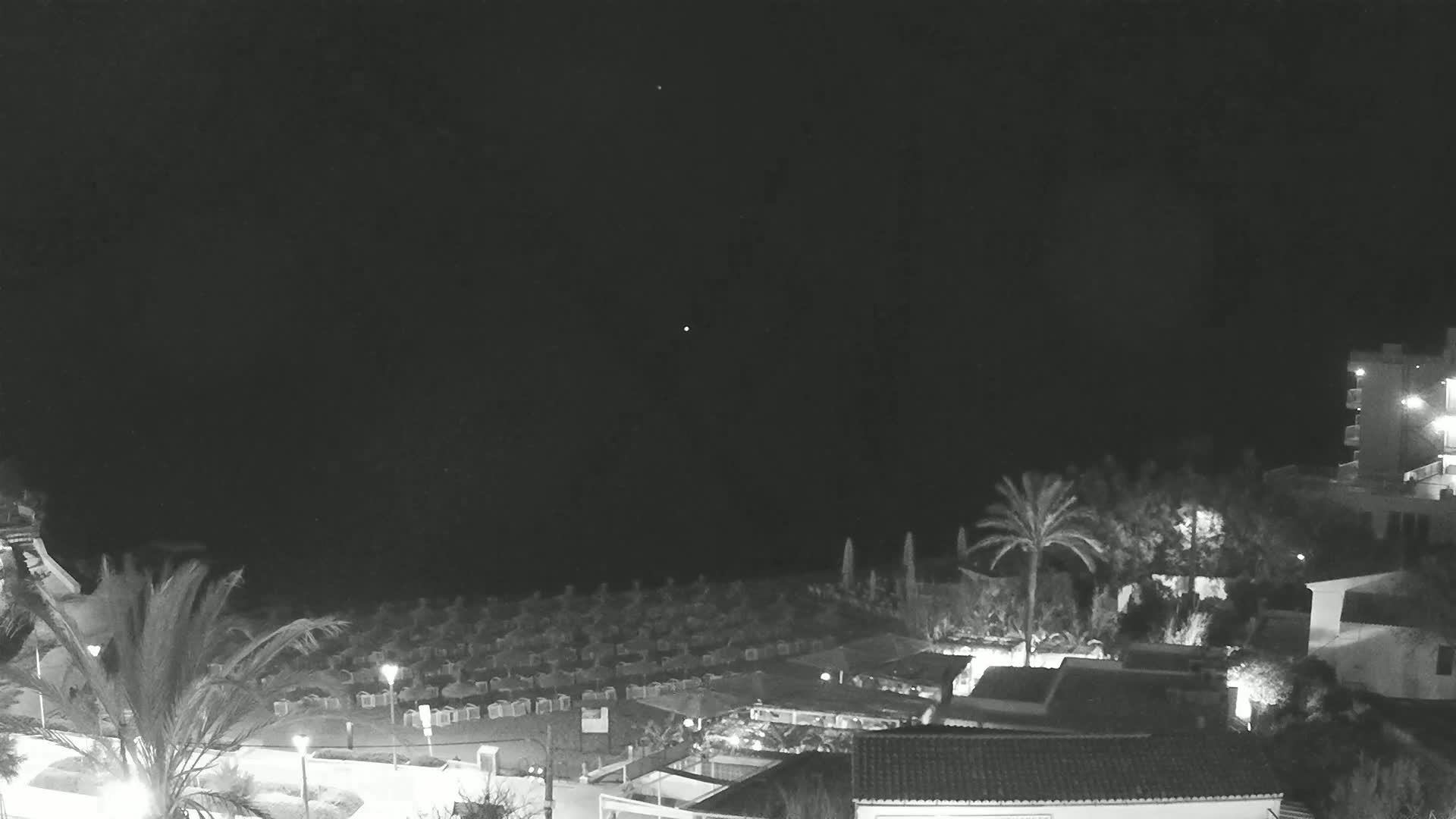 (Playa) Platja de Son Moll Beach Live Cam - Levante, Mallorca, Islas Baleares (Balearic Islands), Spain