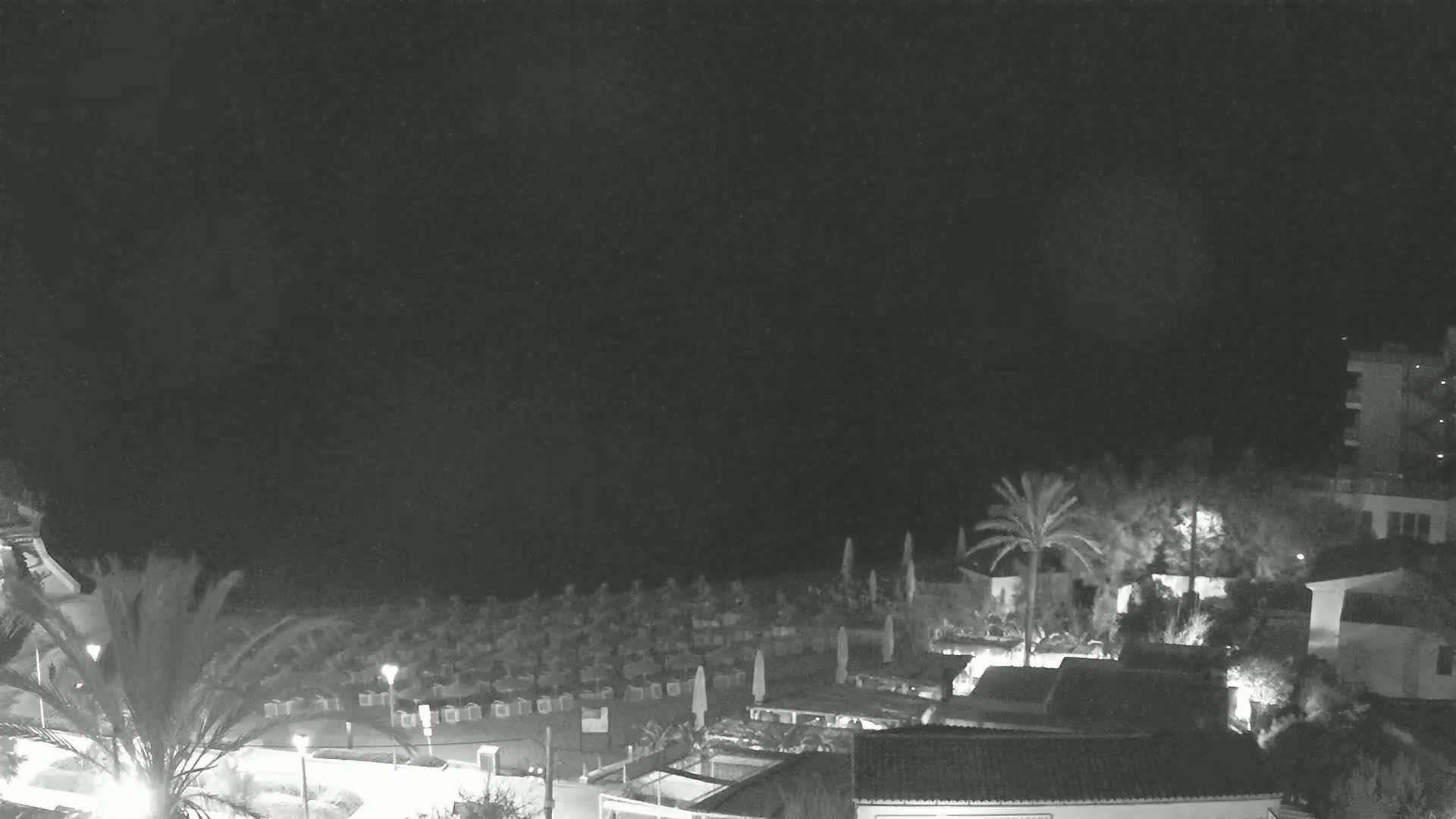 (Playa) Platja de Son Moll Beach Live Cam - Levante, Mallorca, Islas Baleares (Balearic Islands), Spain