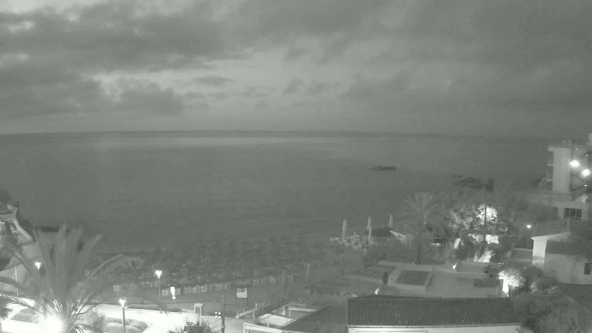 (Playa) Platja de Son Moll Beach Live Cam - Levante, Mallorca, Islas Baleares (Balearic Islands), Spain