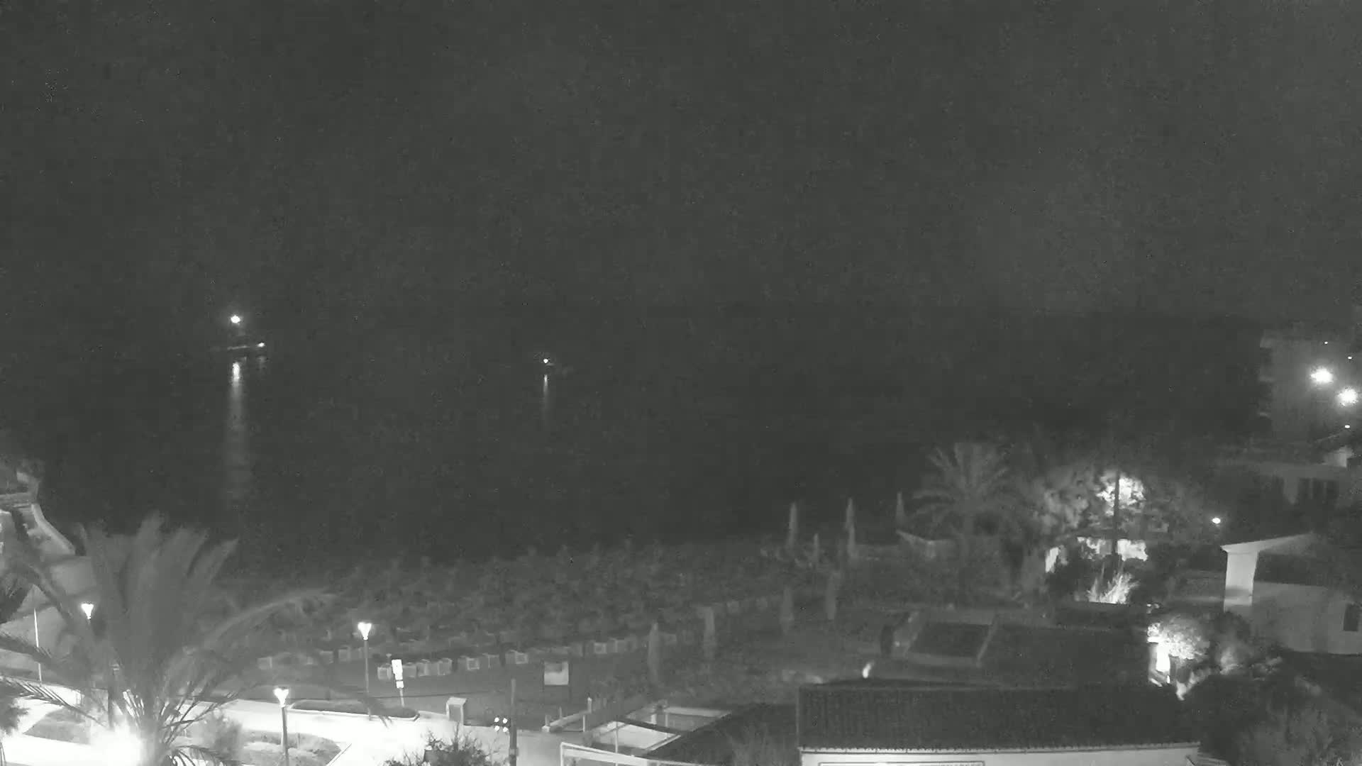 (Playa) Platja de Son Moll Beach Live Cam - Levante, Mallorca, Islas Baleares (Balearic Islands), Spain