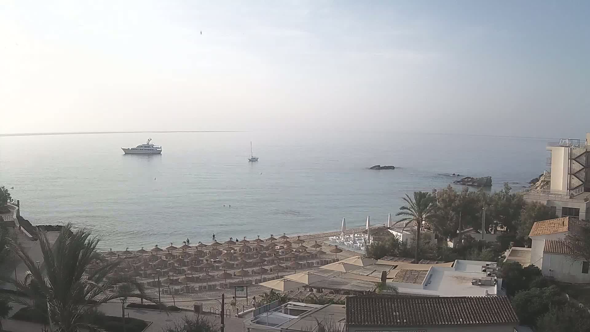 (Playa) Platja de Son Moll Beach Live Cam - Levante, Mallorca, Islas Baleares (Balearic Islands), Spain