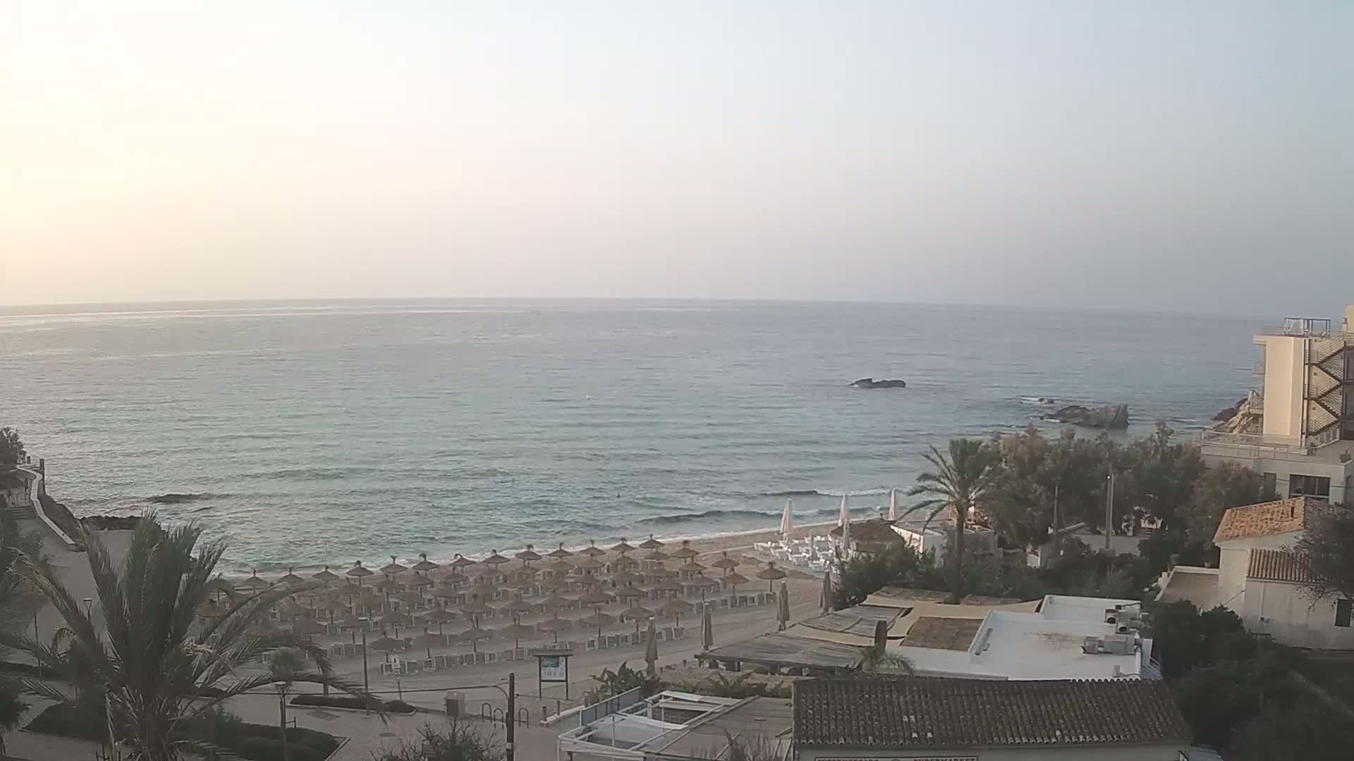 (Playa) Platja de Son Moll Beach Live Cam - Levante, Mallorca, Islas Baleares (Balearic Islands), Spain