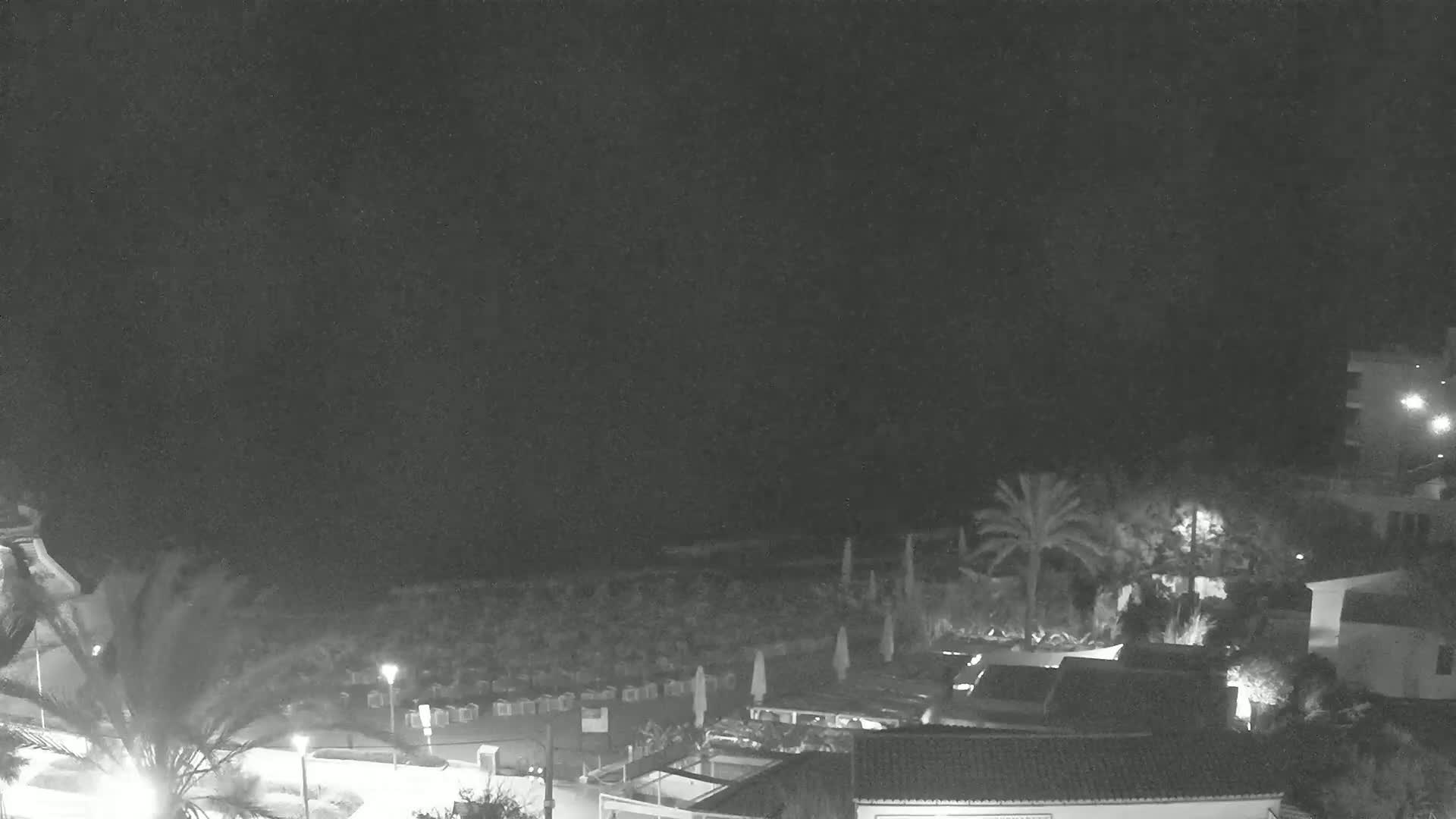 (Playa) Platja de Son Moll Beach Live Cam - Levante, Mallorca, Islas Baleares (Balearic Islands), Spain