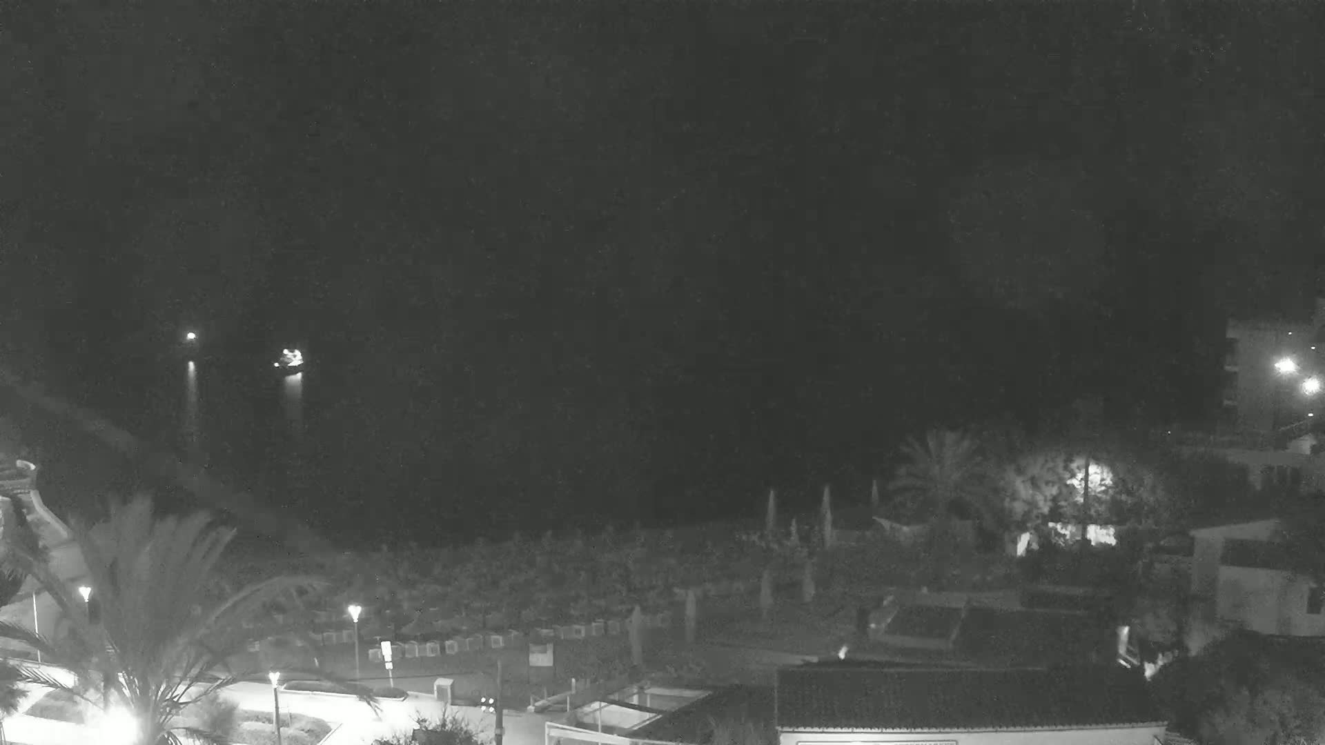 (Playa) Platja de Son Moll Beach Live Cam - Levante, Mallorca, Islas Baleares (Balearic Islands), Spain