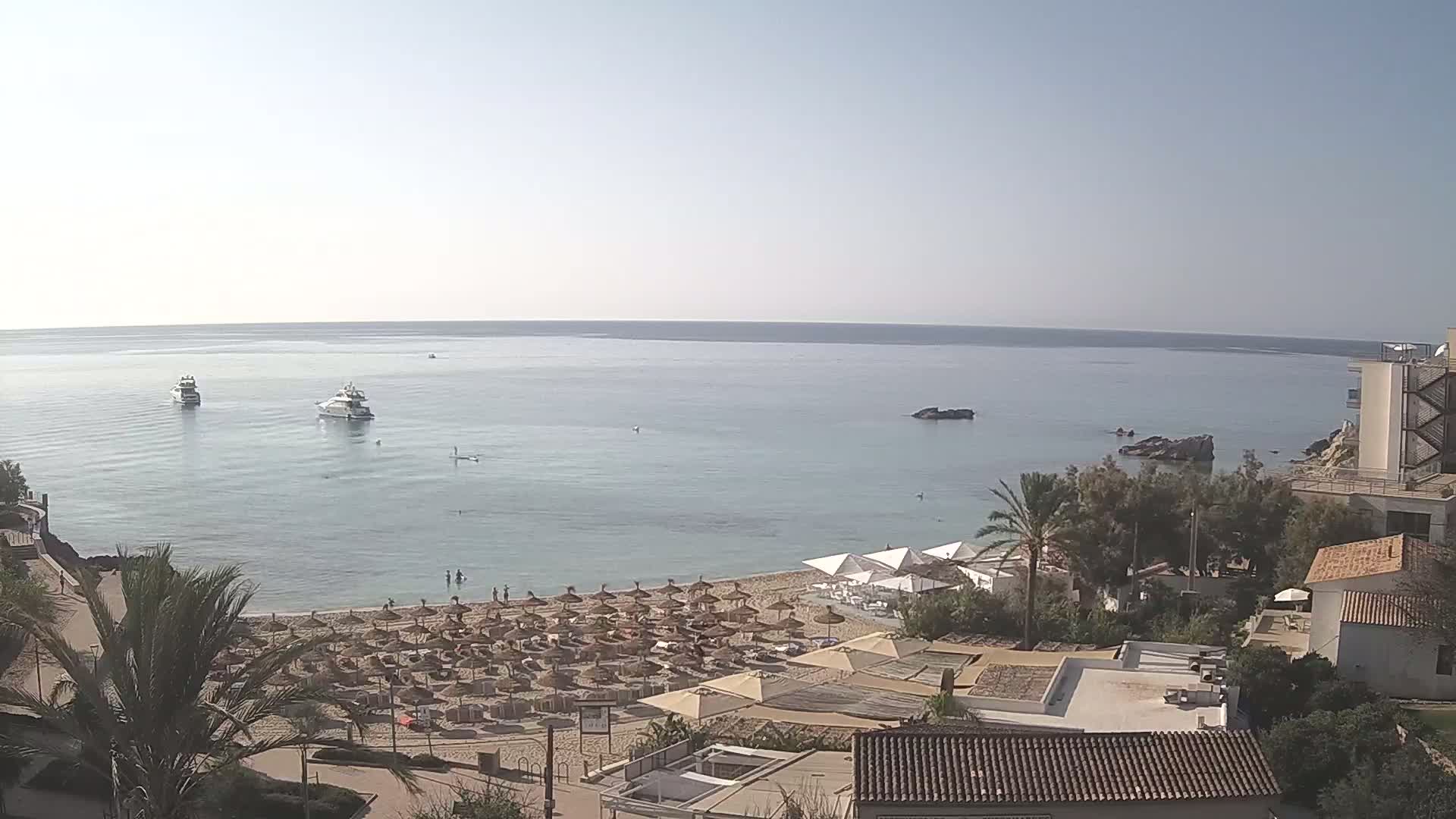 (Playa) Platja de Son Moll Beach Live Cam - Levante, Mallorca, Islas Baleares (Balearic Islands), Spain