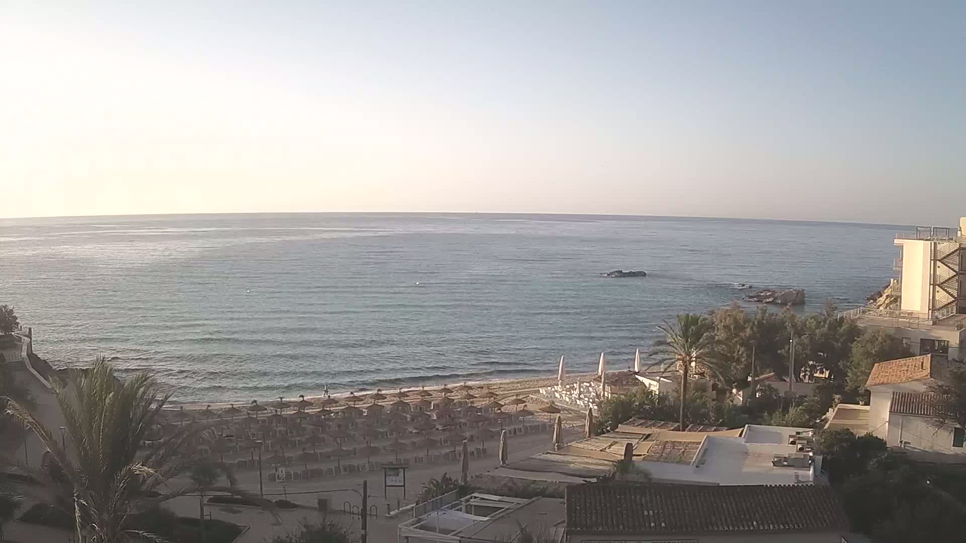 (Playa) Platja de Son Moll Beach Live Cam - Levante, Mallorca, Islas Baleares (Balearic Islands), Spain