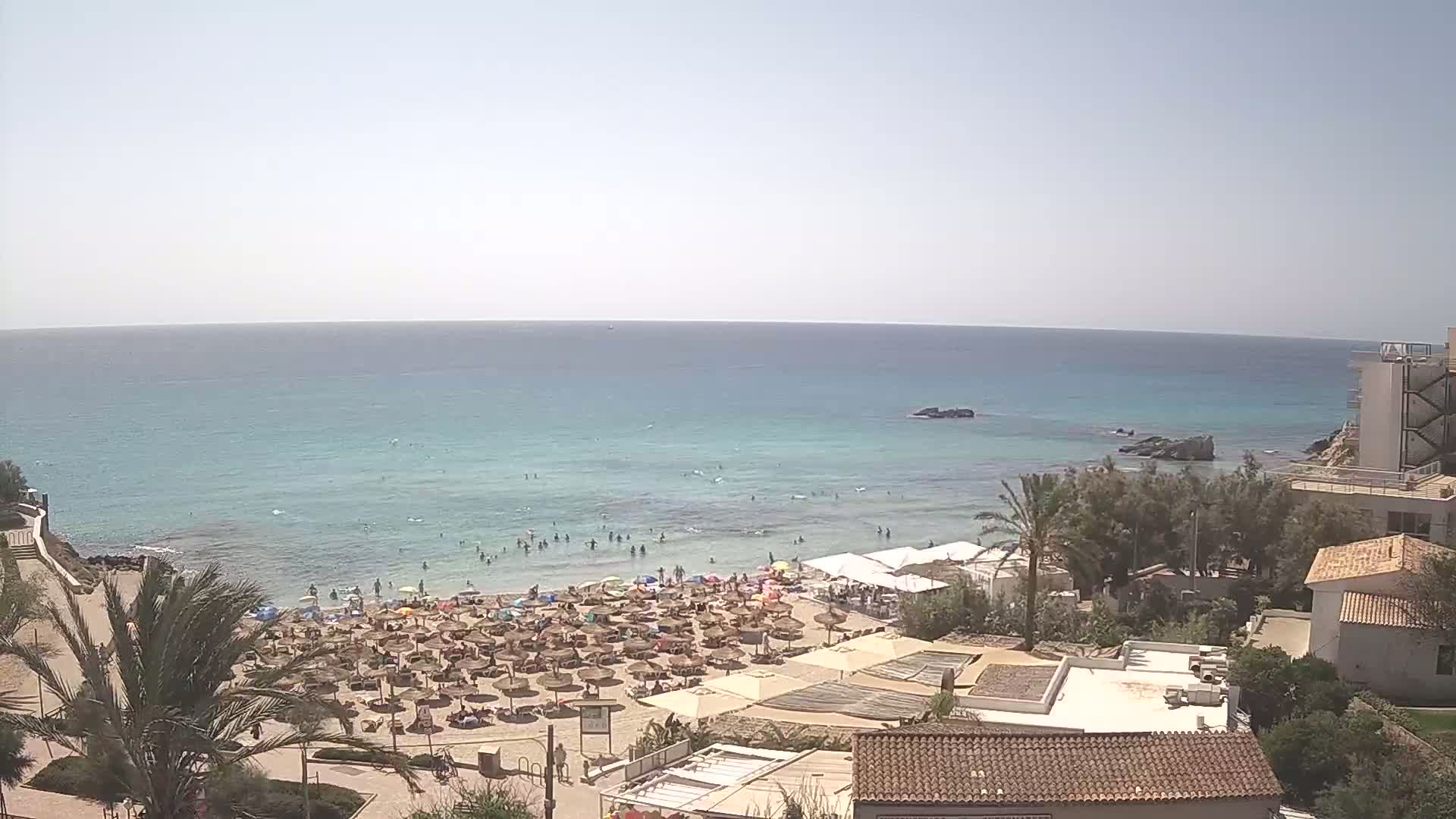 (Playa) Platja de Son Moll Beach Live Cam - Levante, Mallorca, Islas Baleares (Balearic Islands), Spain
