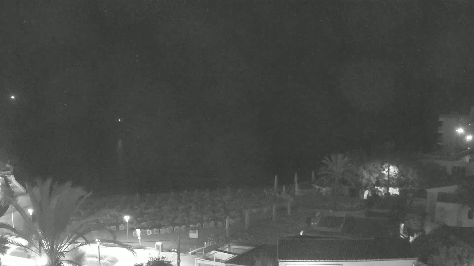 (Playa) Platja de Son Moll Beach Live Cam - Levante, Mallorca, Islas Baleares (Balearic Islands), Spain