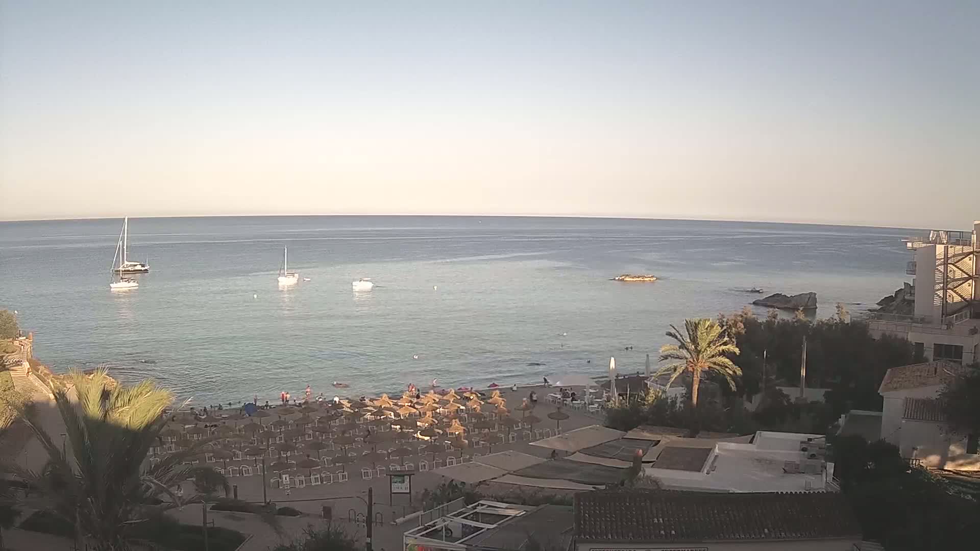 (Playa) Platja de Son Moll Beach Live Cam - Levante, Mallorca, Islas Baleares (Balearic Islands), Spain