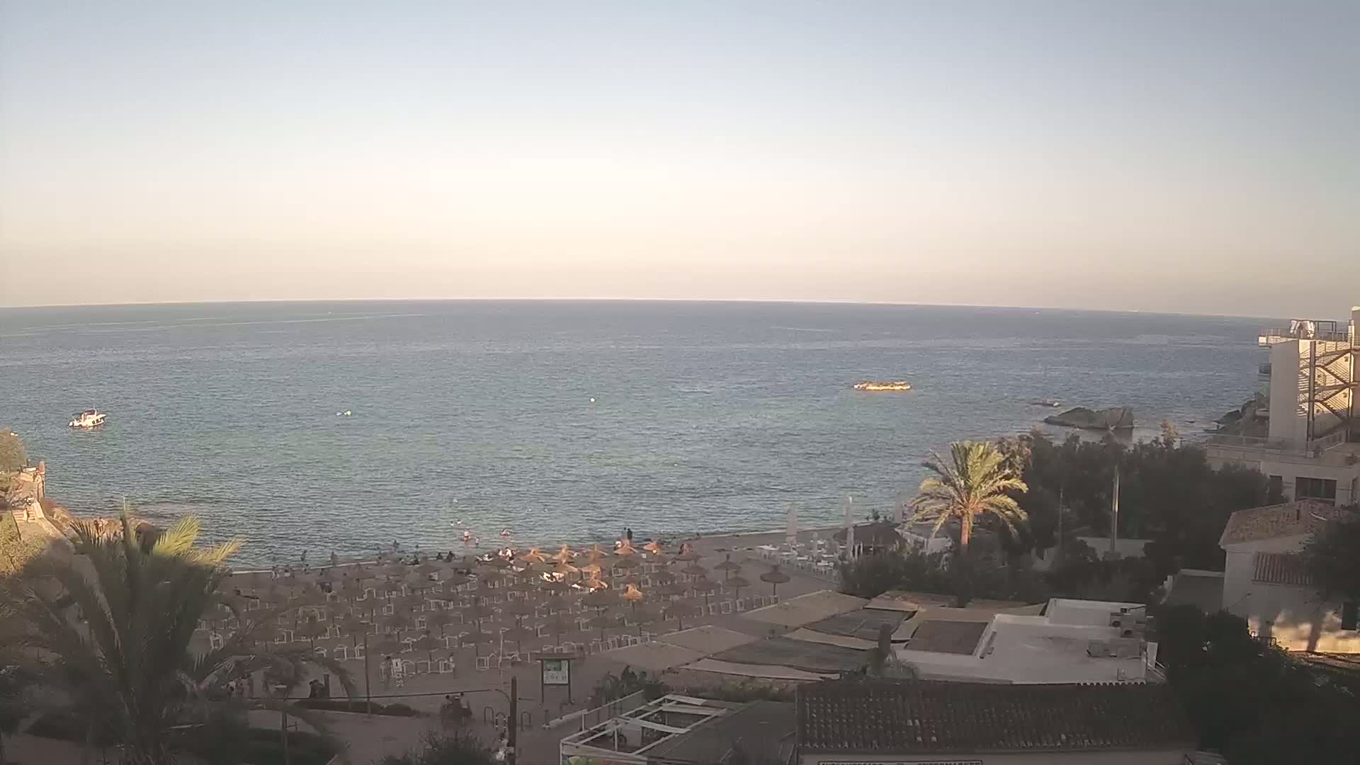 (Playa) Platja de Son Moll Beach Live Cam - Levante, Mallorca, Islas Baleares (Balearic Islands), Spain