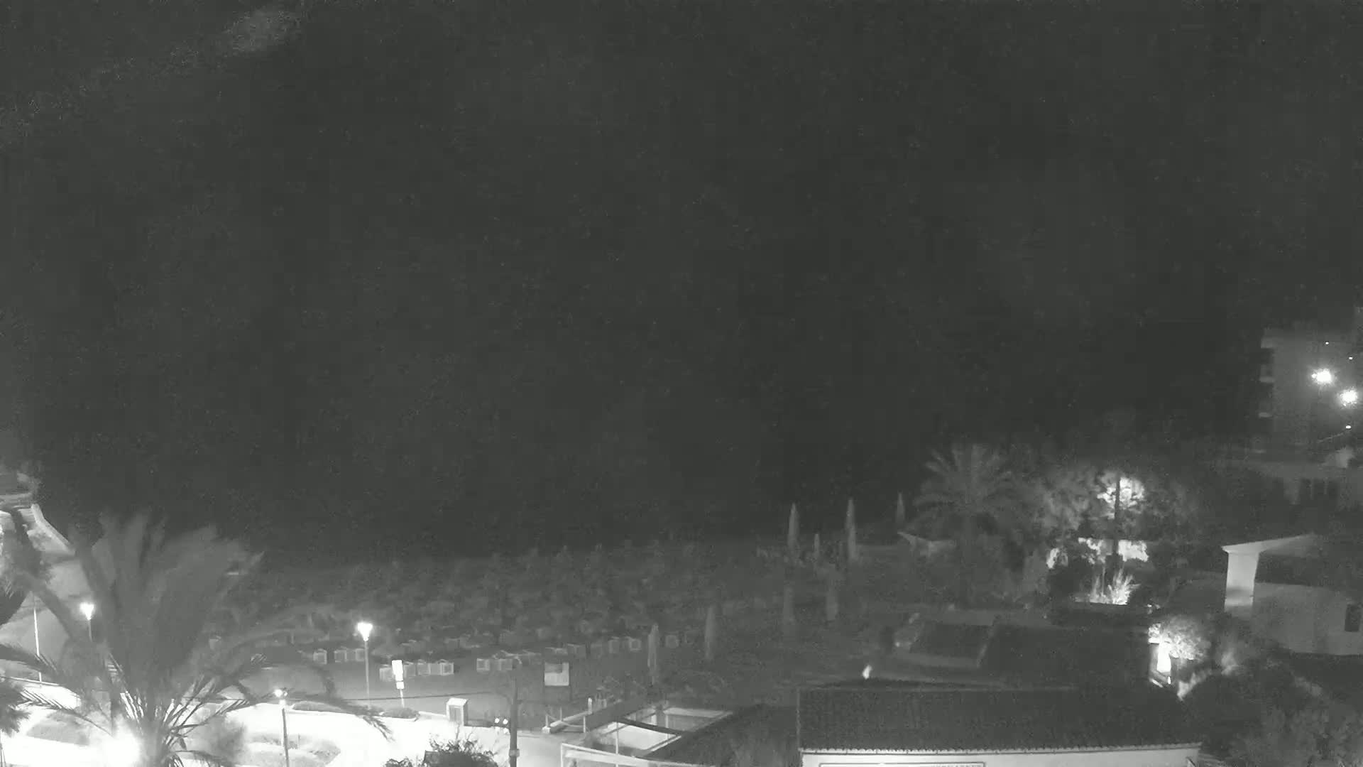 (Playa) Platja de Son Moll Beach Live Cam - Levante, Mallorca, Islas Baleares (Balearic Islands), Spain