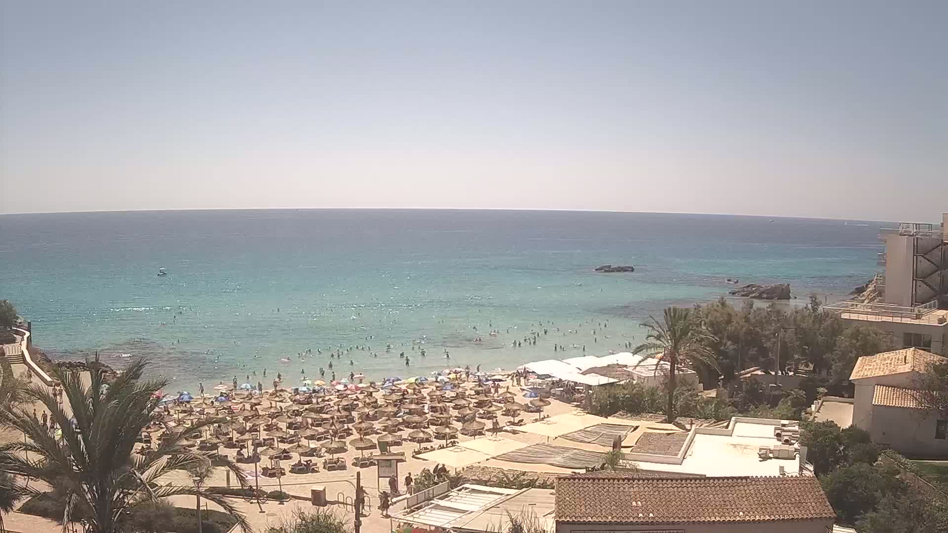 (Playa) Platja de Son Moll Beach Live Cam - Levante, Mallorca, Islas Baleares (Balearic Islands), Spain