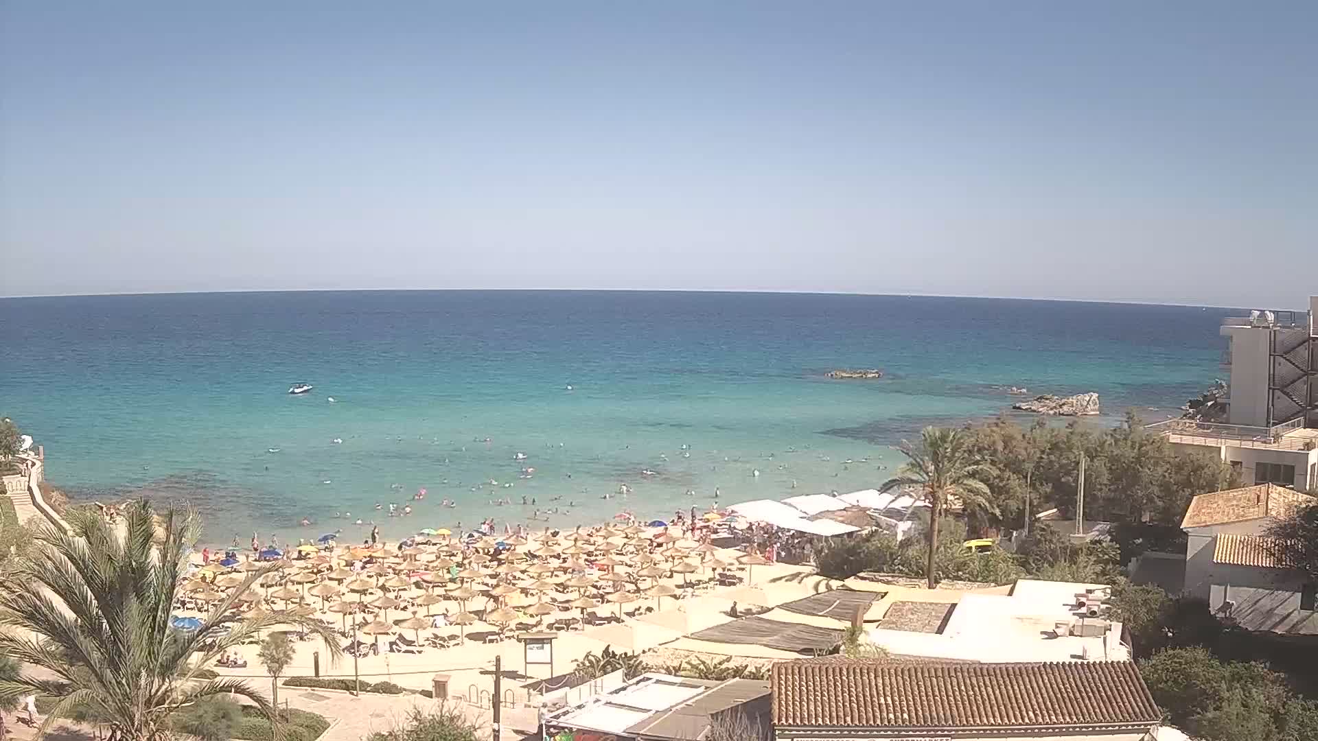 (Playa) Platja de Son Moll Beach Live Cam - Levante, Mallorca, Islas Baleares (Balearic Islands), Spain