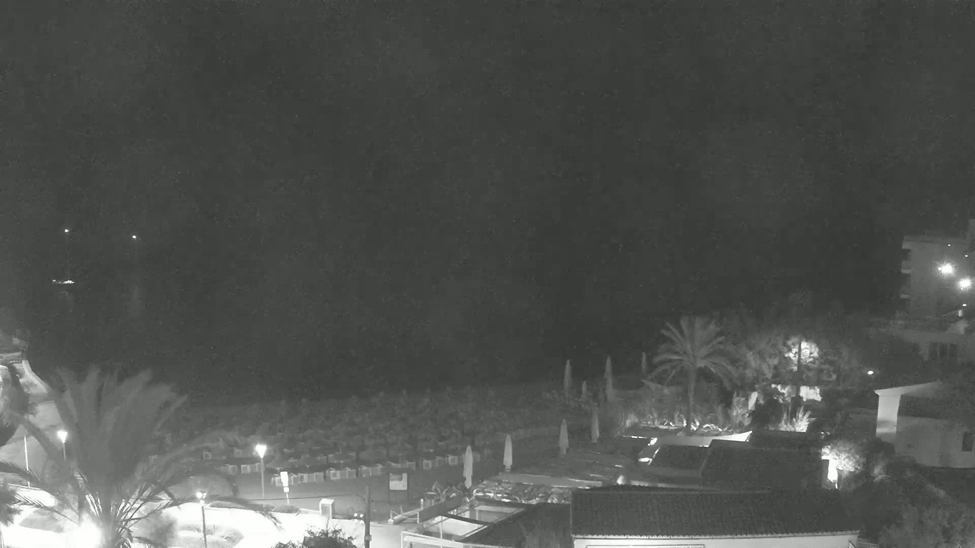 (Playa) Platja de Son Moll Beach Live Cam - Levante, Mallorca, Islas Baleares (Balearic Islands), Spain