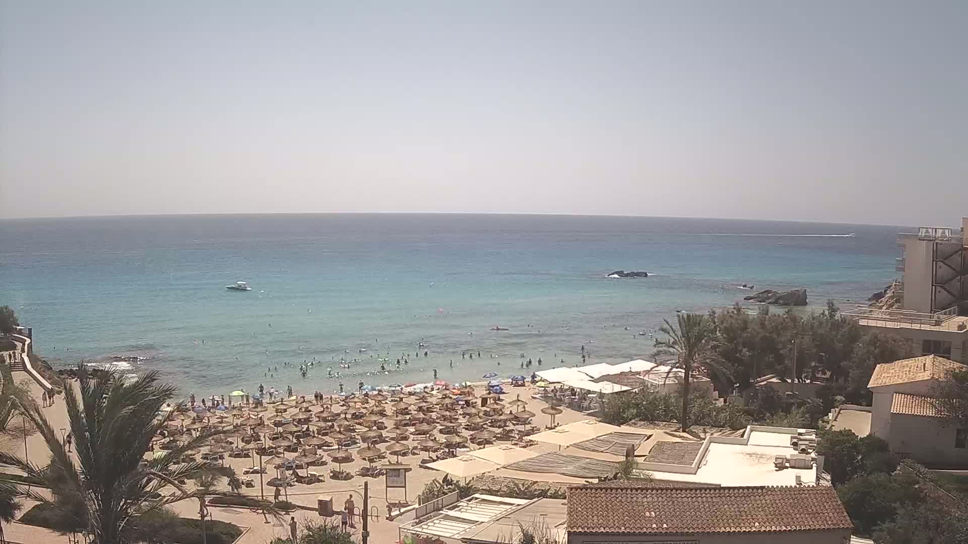 (Playa) Platja de Son Moll Beach Live Cam - Levante, Mallorca, Islas Baleares (Balearic Islands), Spain