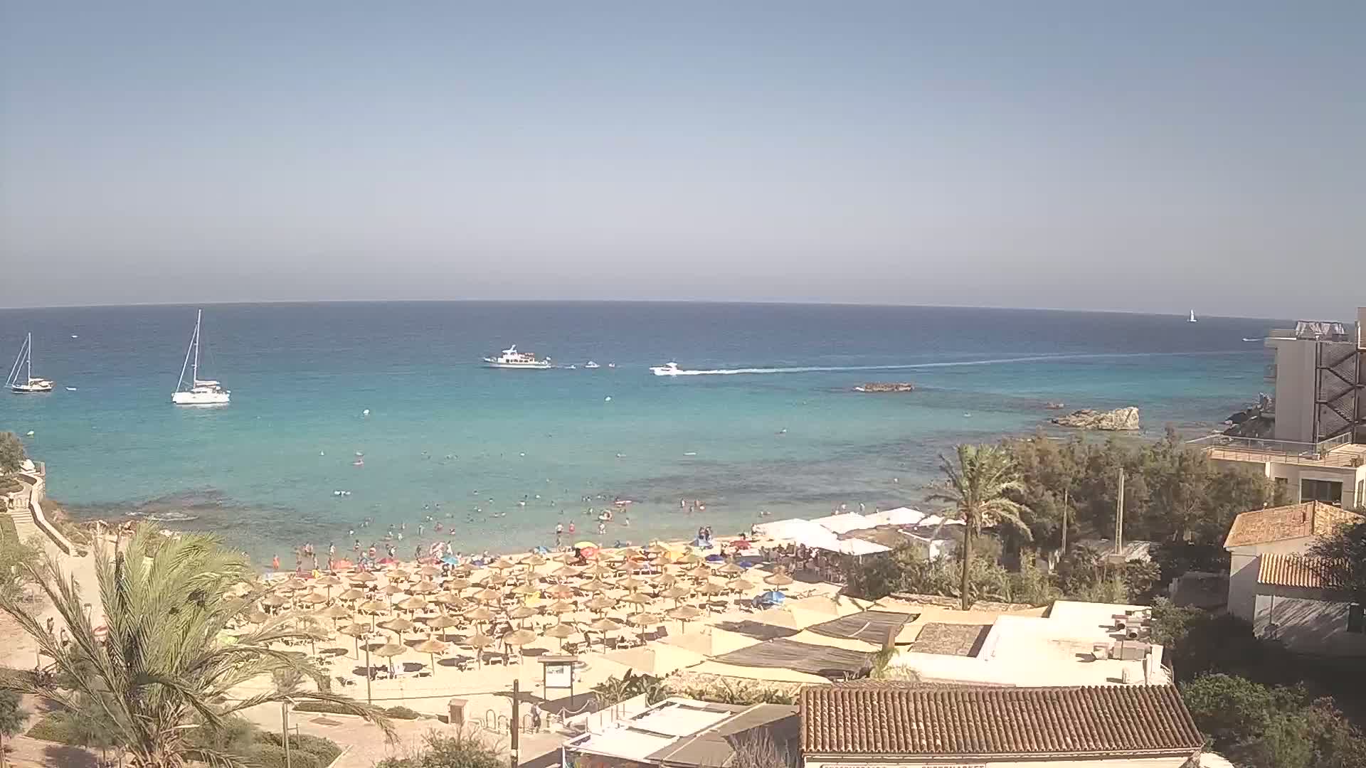 (Playa) Platja de Son Moll Beach Live Cam - Levante, Mallorca, Islas Baleares (Balearic Islands), Spain