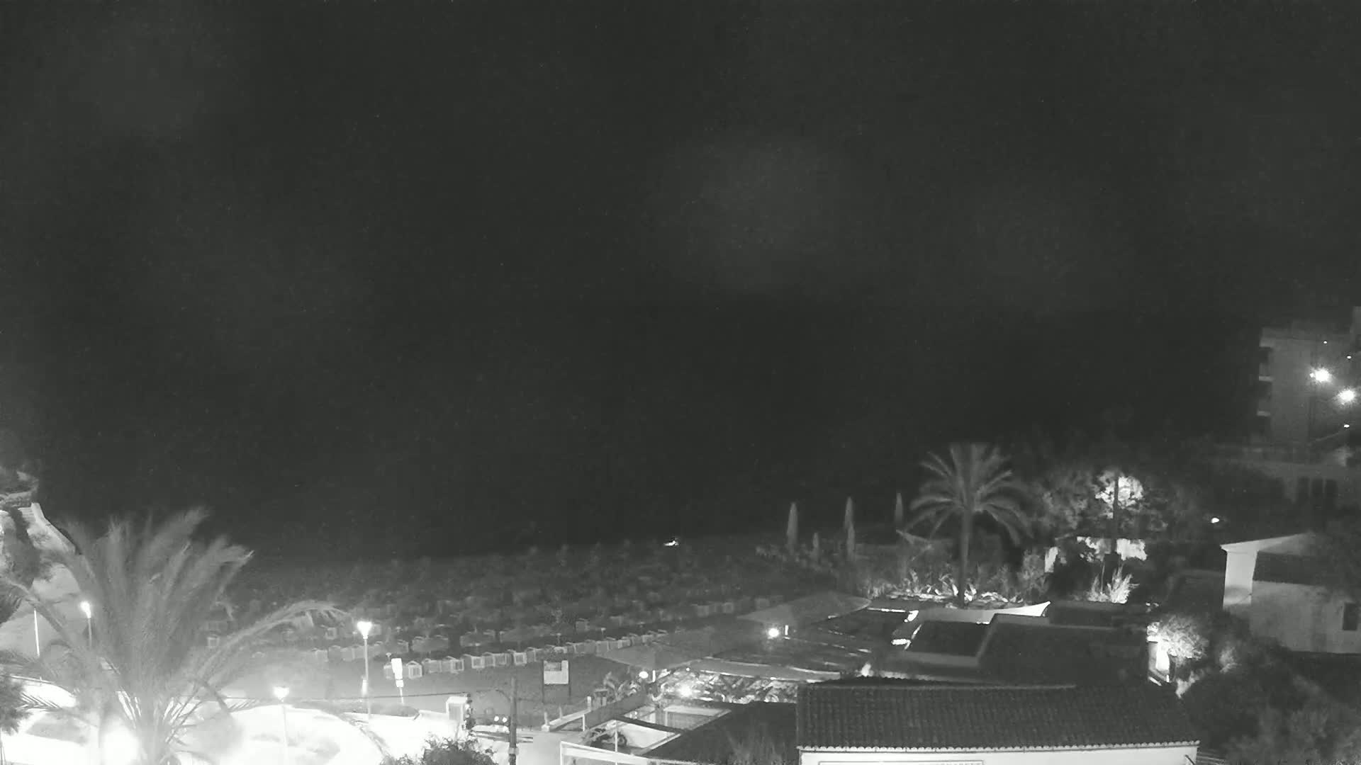(Playa) Platja de Son Moll Beach Live Cam - Levante, Mallorca, Islas Baleares (Balearic Islands), Spain