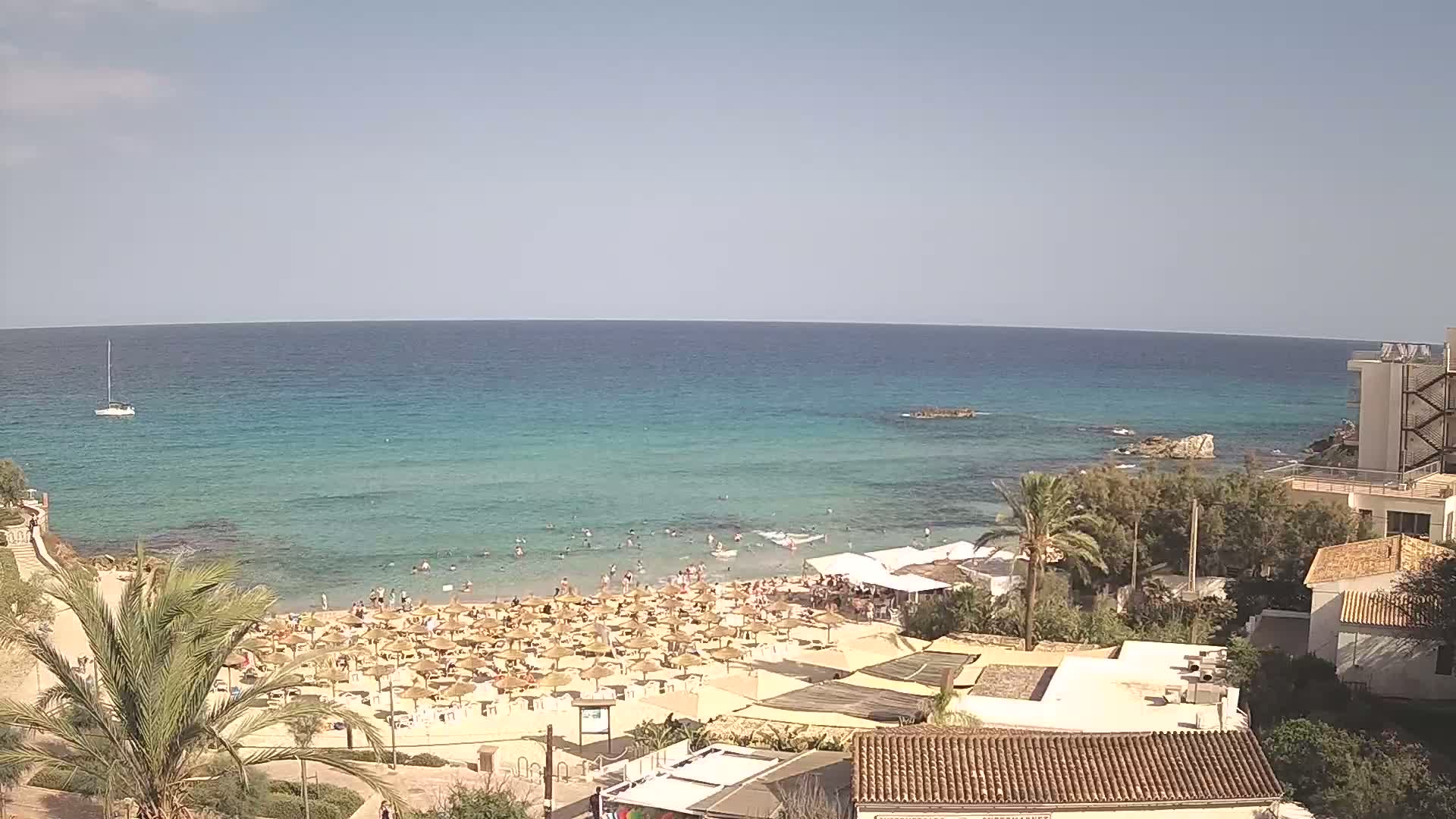 (Playa) Platja de Son Moll Beach Live Cam - Levante, Mallorca, Islas Baleares (Balearic Islands), Spain
