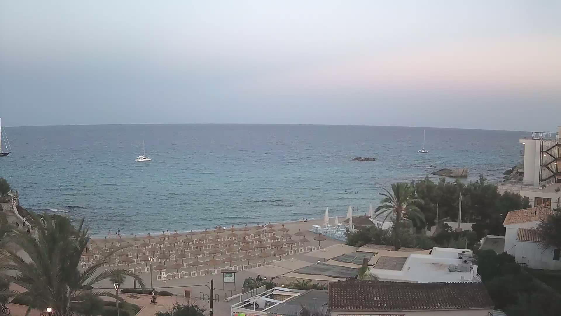 (Playa) Platja de Son Moll Beach Live Cam - Levante, Mallorca, Islas Baleares (Balearic Islands), Spain