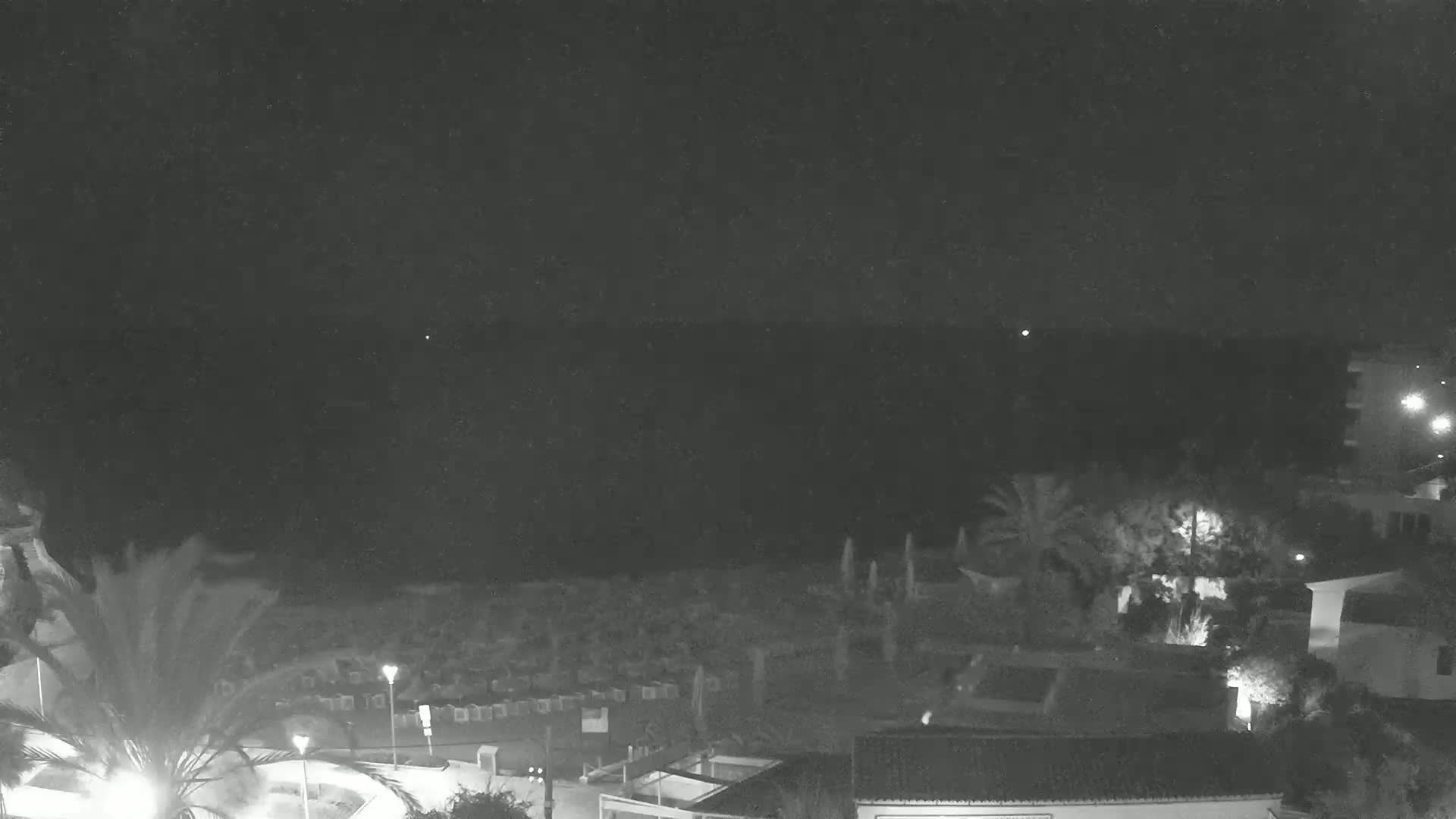 (Playa) Platja de Son Moll Beach Live Cam - Levante, Mallorca, Islas Baleares (Balearic Islands), Spain