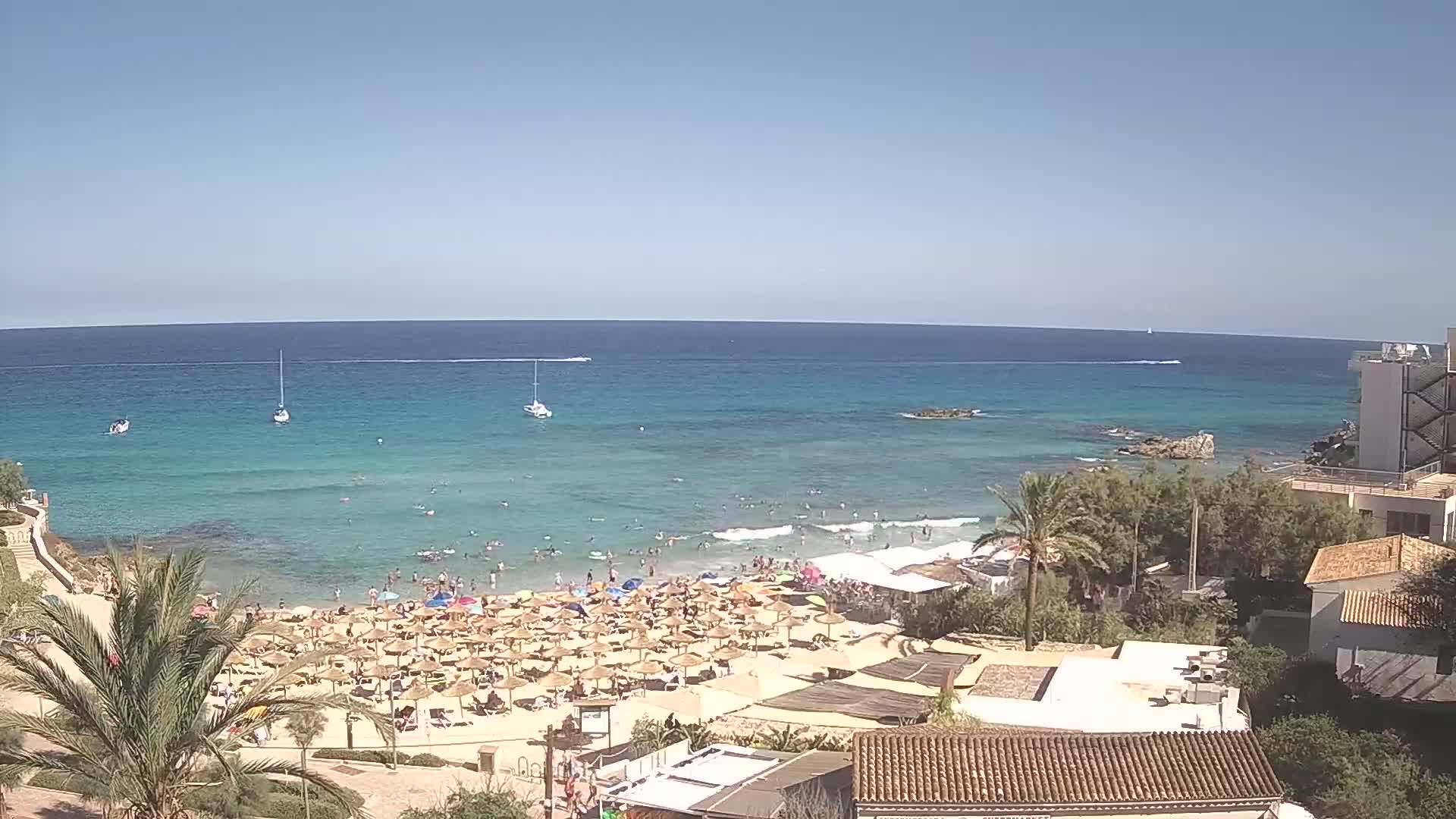 (Playa) Platja de Son Moll Beach Live Cam - Levante, Mallorca, Islas Baleares (Balearic Islands), Spain
