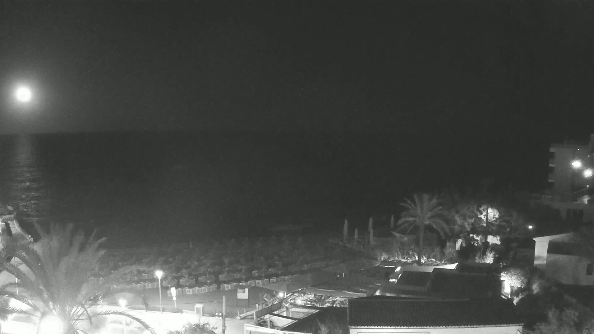 (Playa) Platja de Son Moll Beach Live Cam - Levante, Mallorca, Islas Baleares (Balearic Islands), Spain