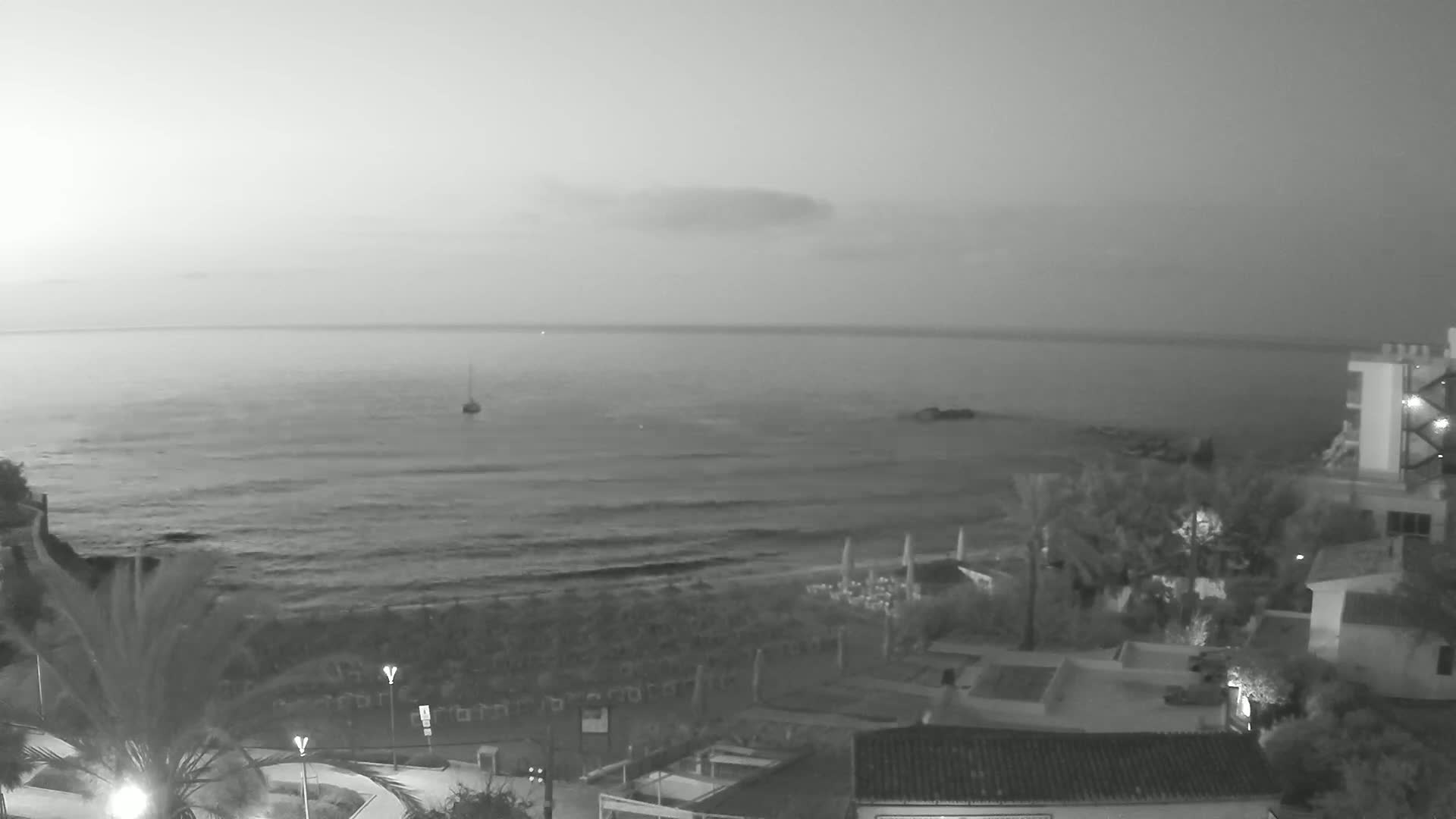 (Playa) Platja de Son Moll Beach Live Cam - Levante, Mallorca, Islas Baleares (Balearic Islands), Spain