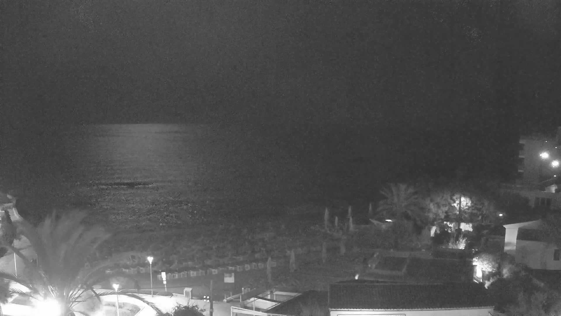 (Playa) Platja de Son Moll Beach Live Cam - Levante, Mallorca, Islas Baleares (Balearic Islands), Spain
