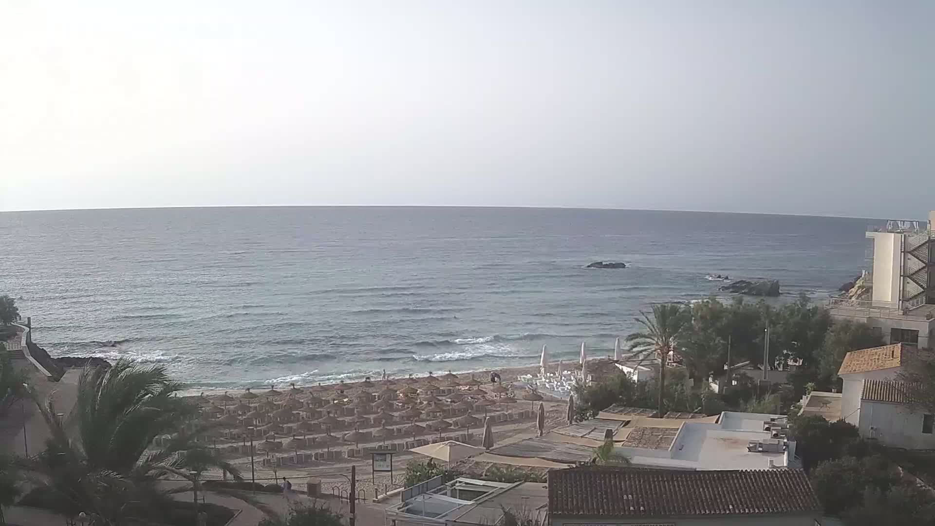 (Playa) Platja de Son Moll Beach Live Cam - Levante, Mallorca, Islas Baleares (Balearic Islands), Spain