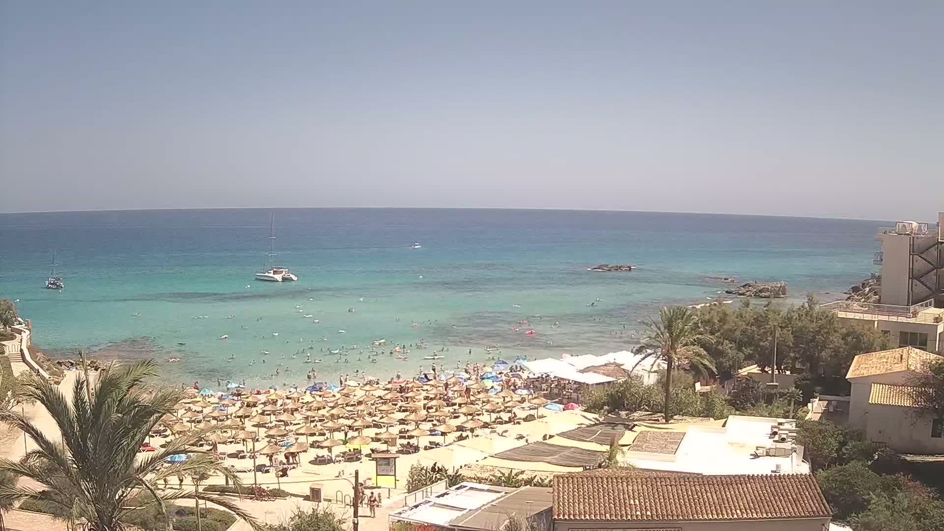 (Playa) Platja de Son Moll Beach Live Cam - Levante, Mallorca, Islas Baleares (Balearic Islands), Spain
